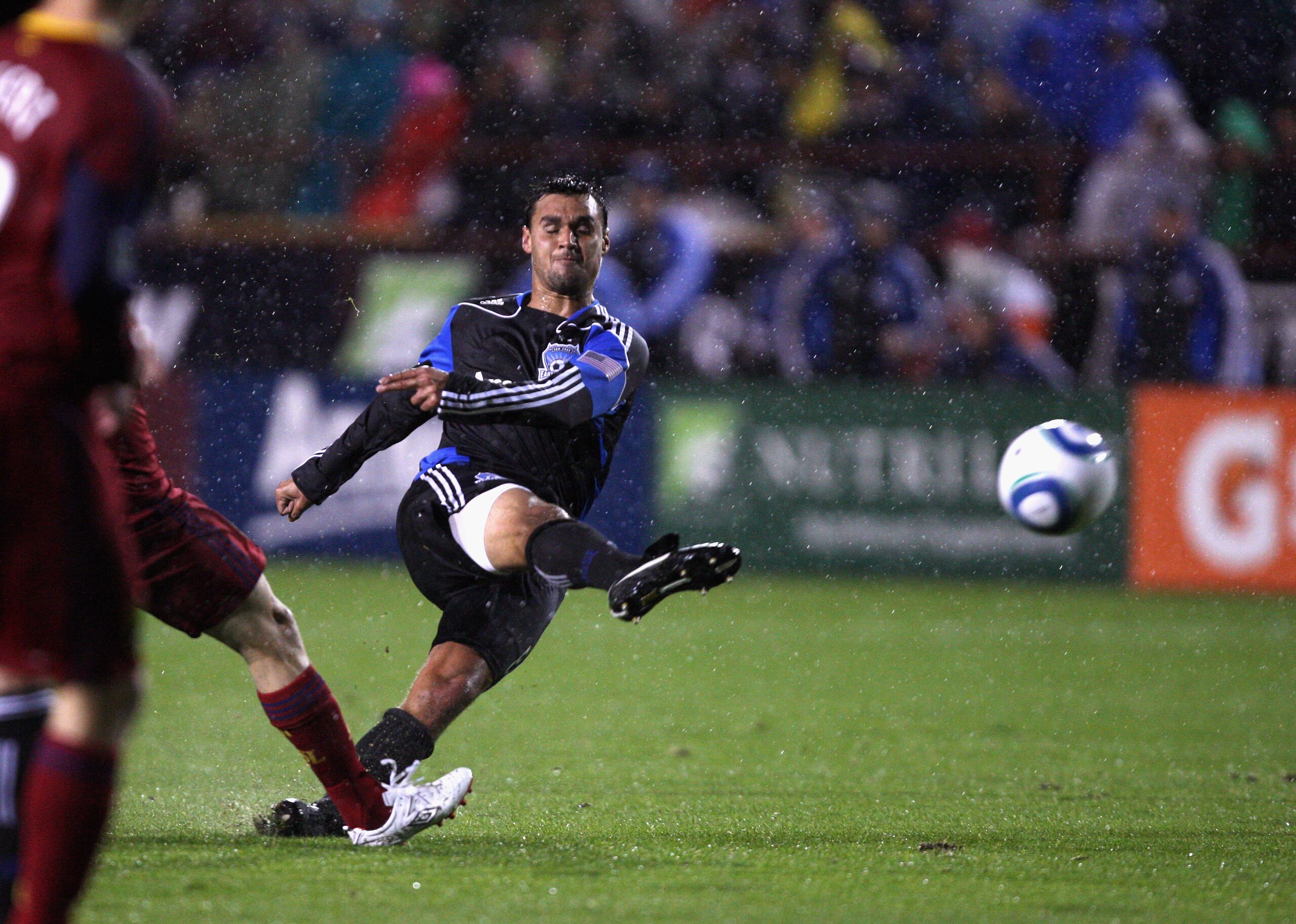 SANTA CLARA, CA - MARCH 19: Chris Wondolowski #8 of the San Jose Earthquakes takes a shot on goal during their game against Real Salt Lake at Buck Shaw Stadium on March 19, 2011 in Santa Clara, California. (Photo by Ezra Shaw/Getty Images) SANTA CLARA, CA - MARCH 19: Chris Wondolowski #8 of the San Jose Earthquakes takes a shot on goal during their game against Real Salt Lake at Buck Shaw Stadium on March 19, 2011 in Santa Clara, California. (Photo by Ezra Shaw/Getty Images)
