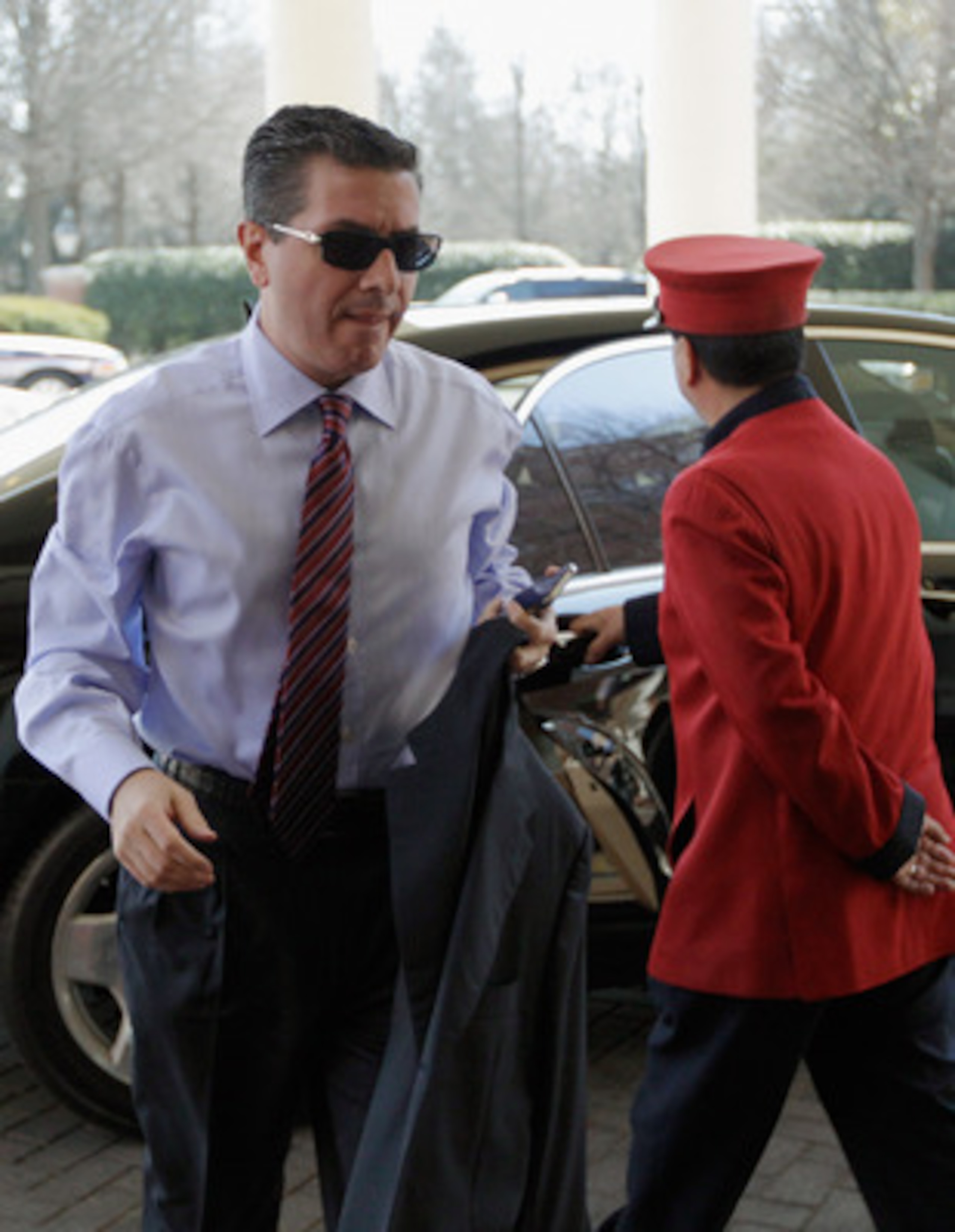 CHANTILLY, VA - MARCH 02:  Washington Redskins owner Dan Snyder arrives at a hotel for a meeting with NFL owners on March 2, 2011 in Chantilly, Virginia. The NFL owners are meeting in Chantilly to discuss negotiations with the players union about a collec