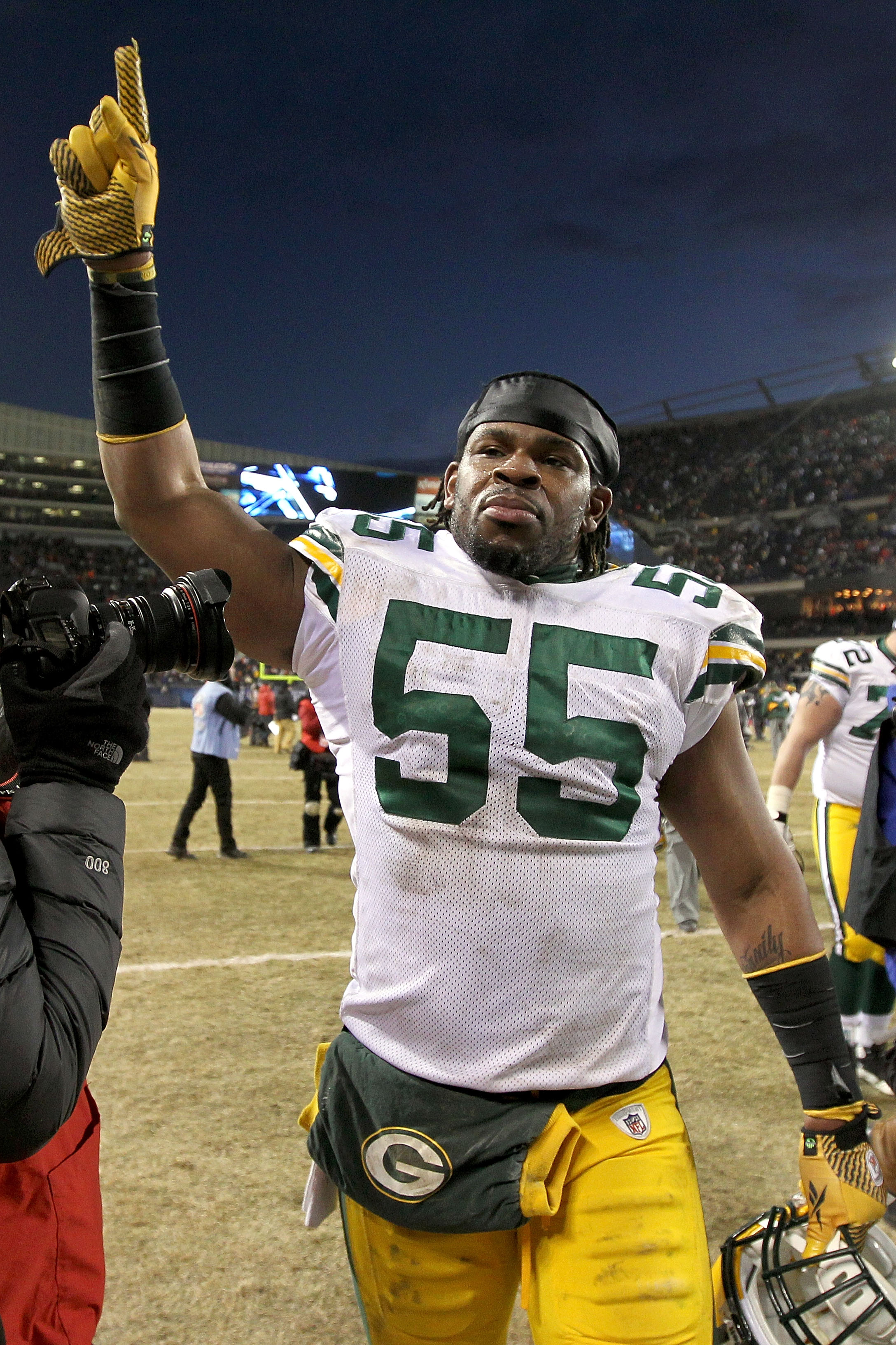 CHICAGO, IL - JANUARY 23:  Desmond Bishop #55 of the Green Bay Packers reacts after the Packers 21-14 victory against the Chicago Bears in the NFC Championship Game at Soldier Field on January 23, 2011 in Chicago, Illinois.  (Photo by Andy Lyons/Getty Ima