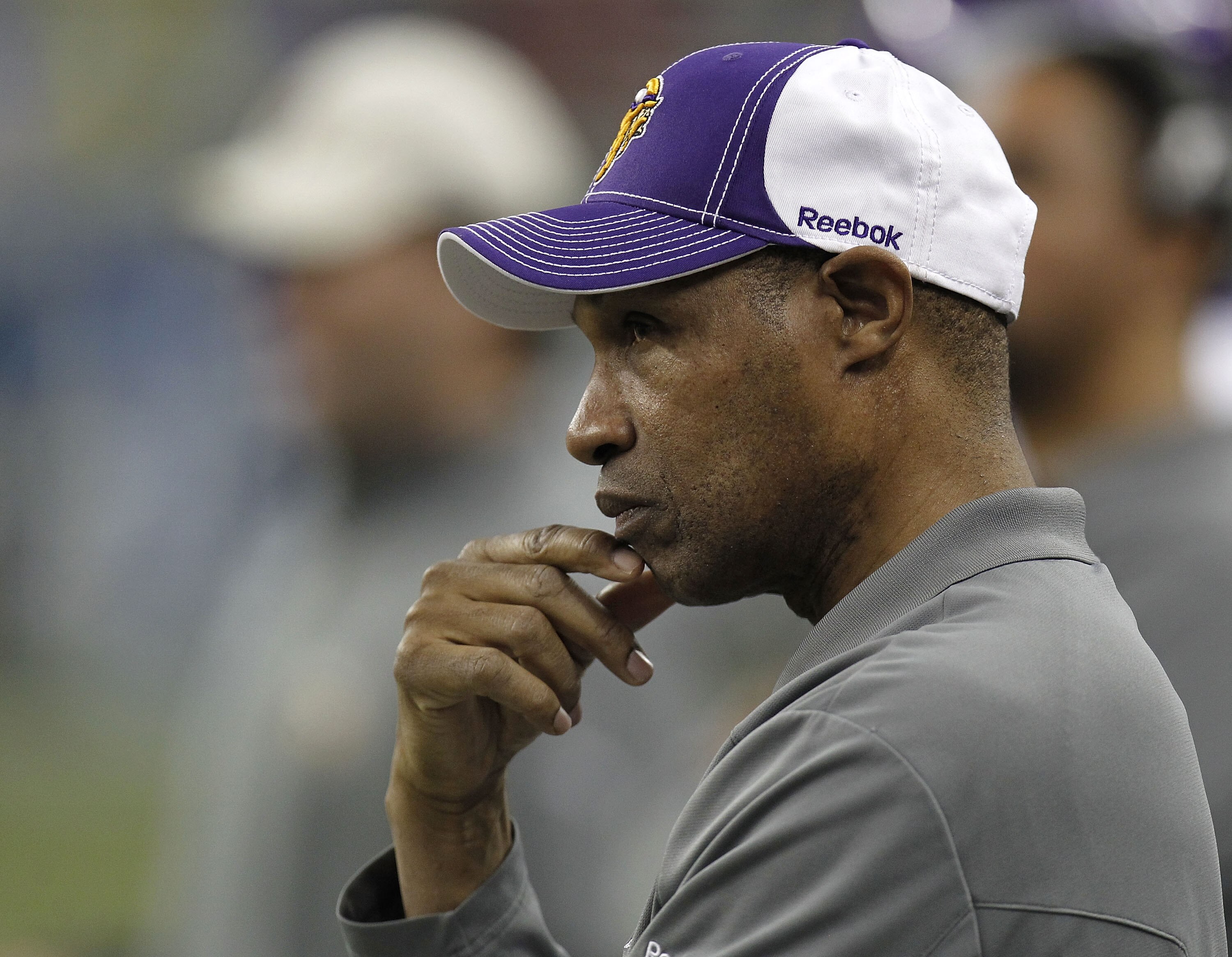 DETROIT, MI - JANUARY 02:  Interim head coach Leslie Frazier of the Minnesota Vikings looks on from the bench while playing the Detroit Lions at Ford Field on January 2, 2011 in Detroit, Michigan. Detroit won the game 20-13.  (Photo by Gregory Shamus/Gett