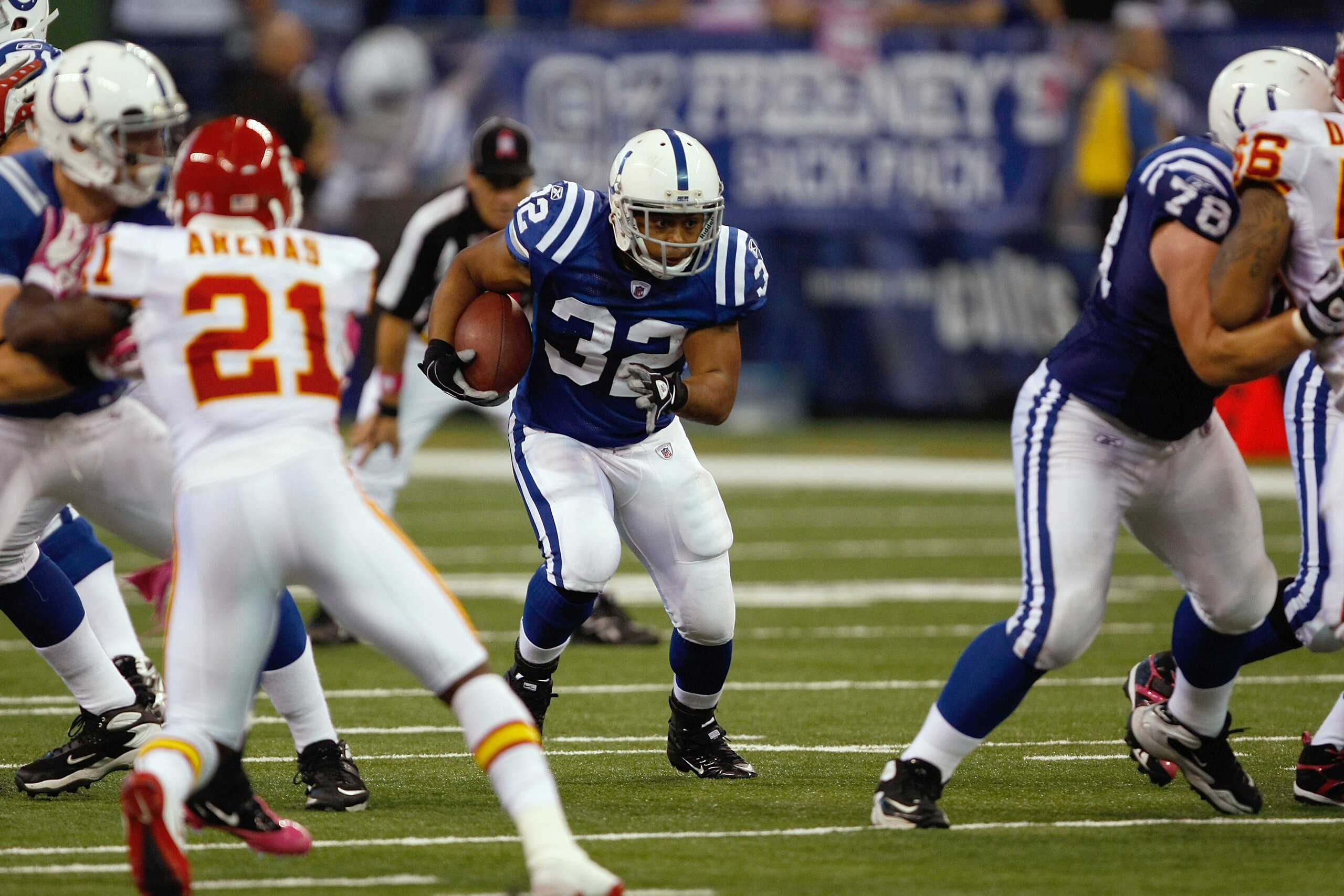 INDIANAPOLIS, IN - OCTOBER 10: Mike Hart #32 of the Indianapolis Colts runs with the football against the Kansas City Chiefs at Lucas Oil Stadium on October 10, 2010 in Indianapolis, Indiana. The Colts defeated the Chiefs 19-9. (Photo by Scott Boehm/Getty