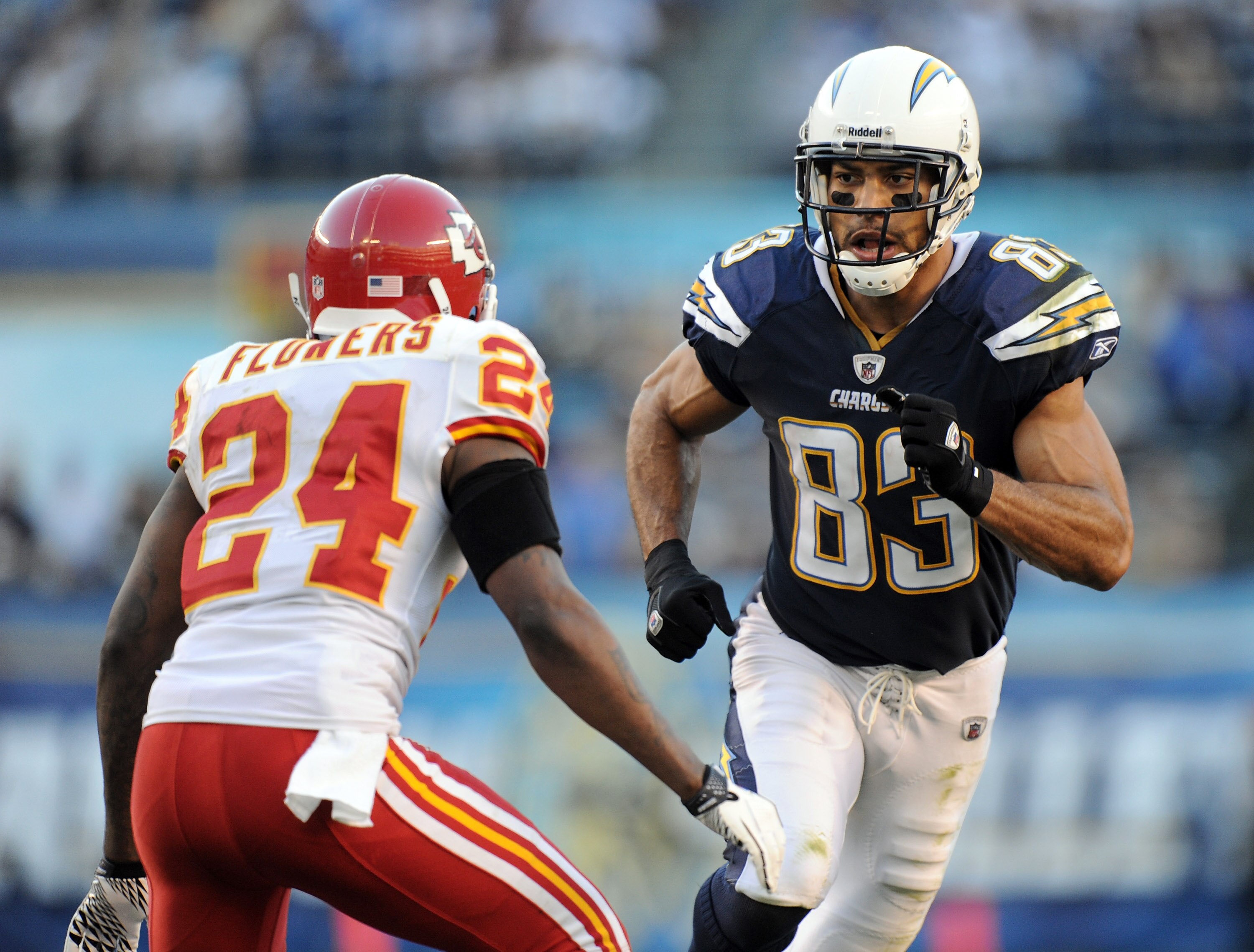 SAN DIEGO, CA - DECEMBER 12:  Vincent Jackson #83 of the San Diego Chargers is covered by Brandon Flowers #24 of the Kansas City Chiefs during the game at Qualcomm Stadium on December 12, 2010 in San Diego, California.  (Photo by Harry How/Getty Images)