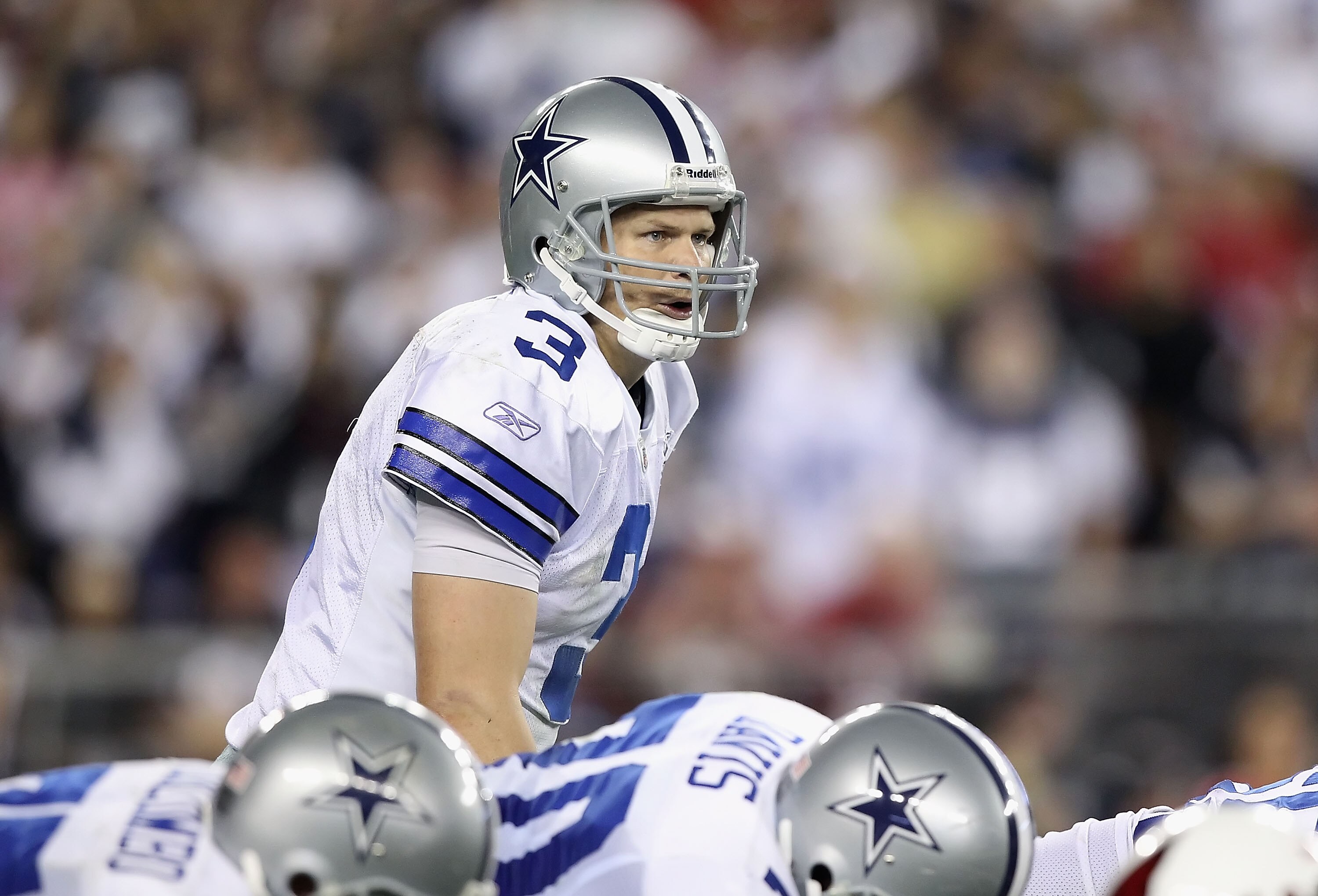 GLENDALE, AZ - DECEMBER 25:  Quarterback Jon Kitna #3 of the Dallas Cowboys prepares to snap the ball during the NFL game against the Arizona Cardinals at the University of Phoenix Stadium on December 25, 2010 in Glendale, Arizona.  The Cardinals defeated