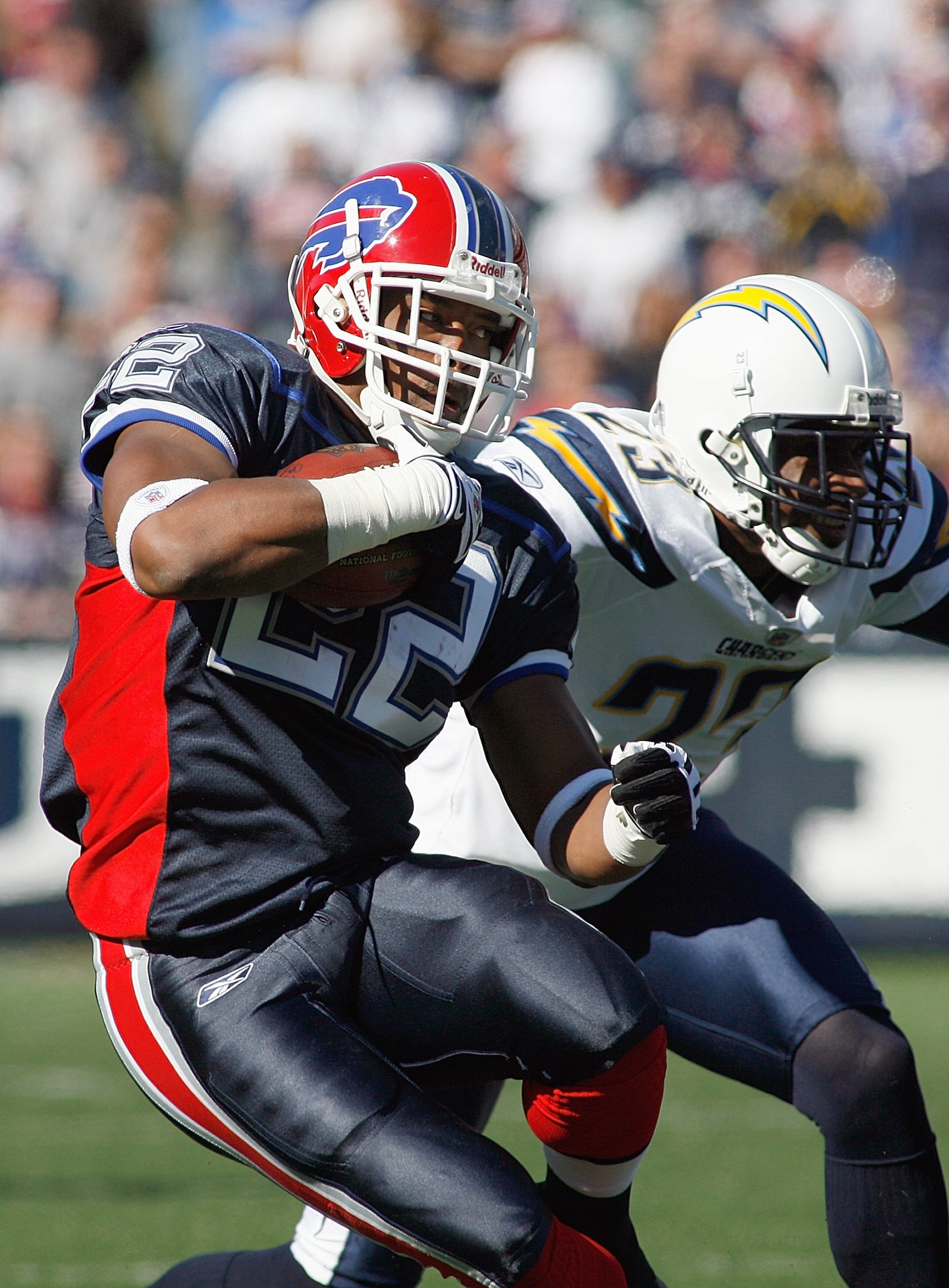ORCHARD PARK - OCTOBER 19:  Fred Jackson #22 of the Buffalo Bills carries the ball during the game against the San Diego Chargers on October 19, 2008 at Ralph Wilson Stadium in Orchard Park, New York. The Bills defeated Chargers 23-14.  (Photo by: Rick St