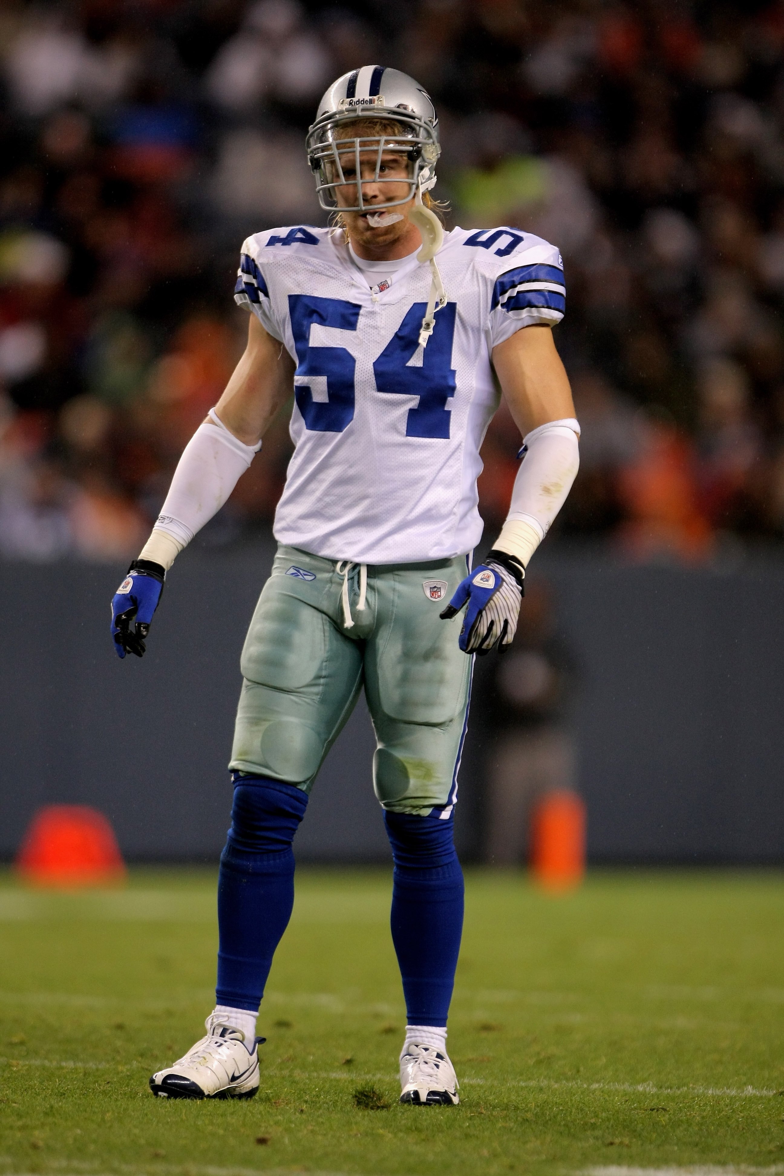 DENVER - AUGUST 16:  Linebacker Bobby Carpenter #54 of the Dallas Cowboys prepares for action against the Denver Broncos during preseason NFL action at Invesco Field at Mile High on August 16, 2008 in Denver, Colorado. The Broncos defeated the Cowboys 23-