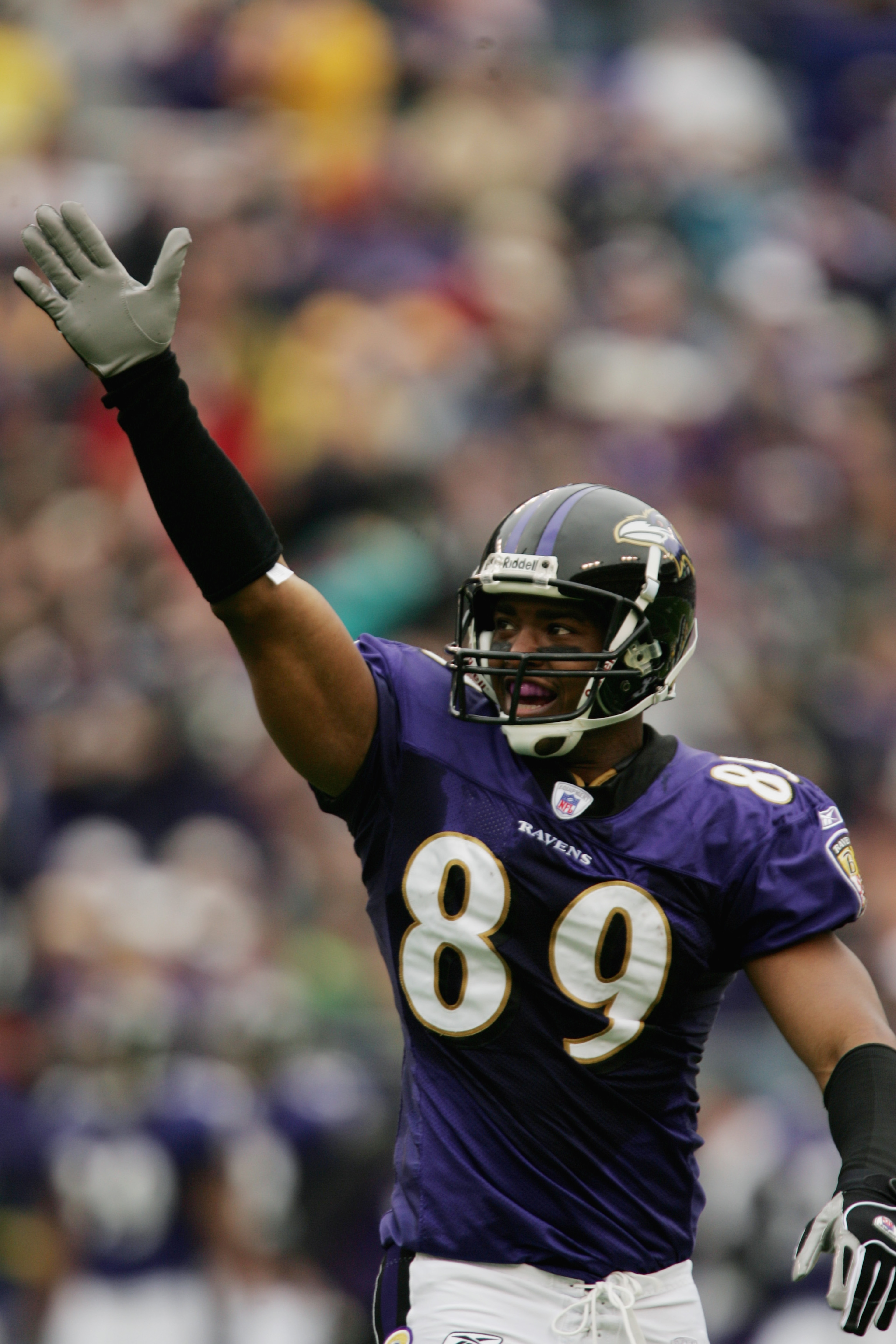 BALTIMORE - OCTOBER 24: Travis Taylor #89 of the Balitmore Ravens waves to the fans during the game against the Buffalo Bills at M&T Bank Stadium on October 24, 2004 in Baltimore, Maryland. The Ravens defeated the Bills 20-6. (Photo by Doug Pensinger/Get BALTIMORE - OCTOBER 24: Travis Taylor #89 of the Balitmore Ravens waves to the fans during the game against the Buffalo Bills at M&T Bank Stadium on October 24, 2004 in Baltimore, Maryland. The Ravens defeated the Bills 20-6. (Photo by Doug Pensinger/Get
