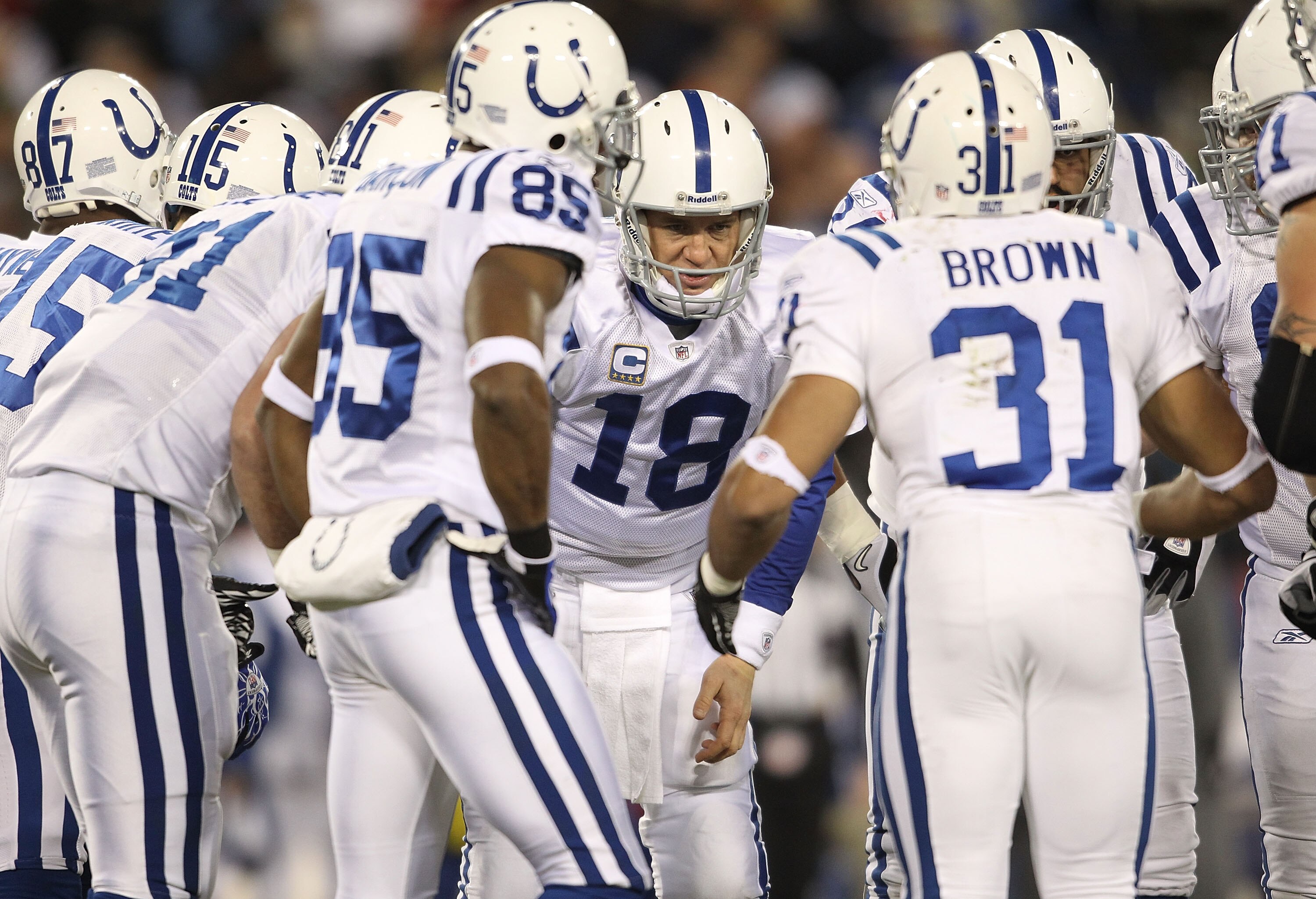 NASHVILLE, TN - DECEMBER 09:  Peyton Manning #18 of the Indianapolis Colts gives instructions to his team during the NFL game against the Tennessee Titans  at LP Field on December 9, 2010 in Nashville, Tennessee.  (Photo by Andy Lyons/Getty Images)