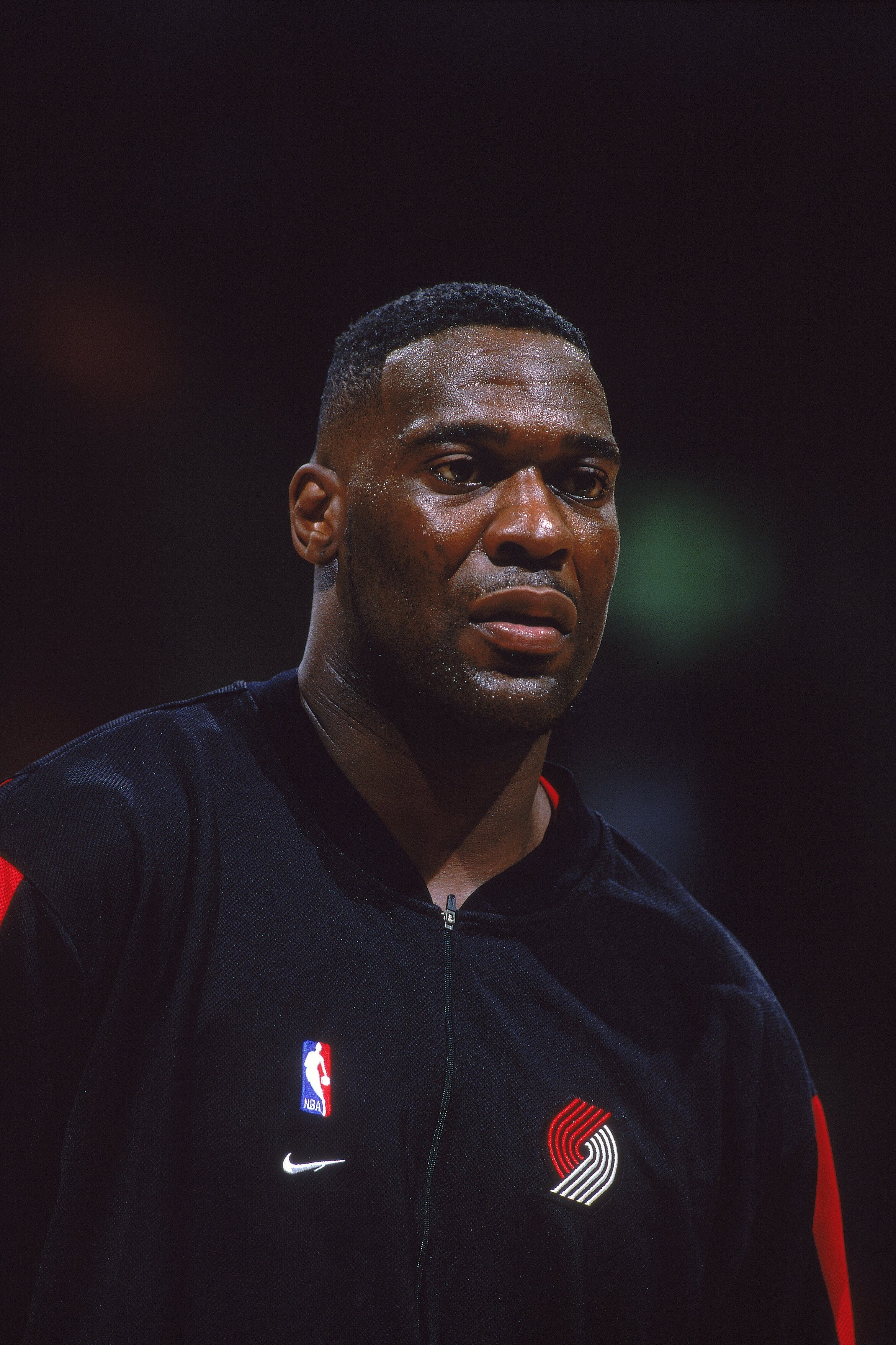 16 Nov 2000:  A close up of Shawn Kemp #40 of the Portland Trail Blazers as he looks on before the game against the Toronto Raptors at the Air Canada Centre in Toronto, Canada. The Blazers defeated the Raptors 86-80.    NOTE TO USER: It is expressly under