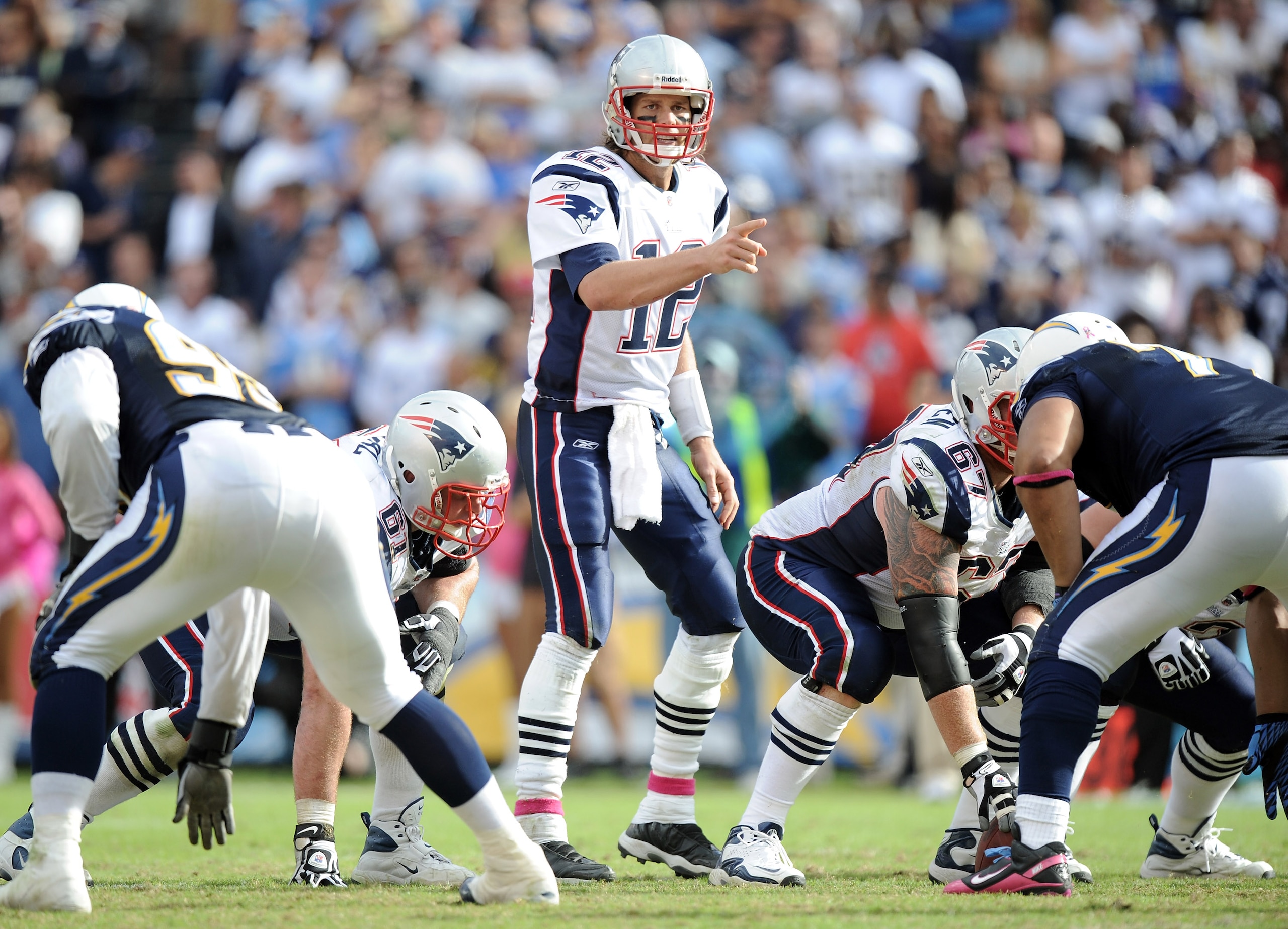 SAN DIEGO - OCTOBER 24:  Tom Brady #12 of the  New England Patriots lines up at scrimmage against the San Diego Chargers at Qualcomm Stadium on October 24, 2010 in San Diego, California.  (Photo by Harry How/Getty Images)