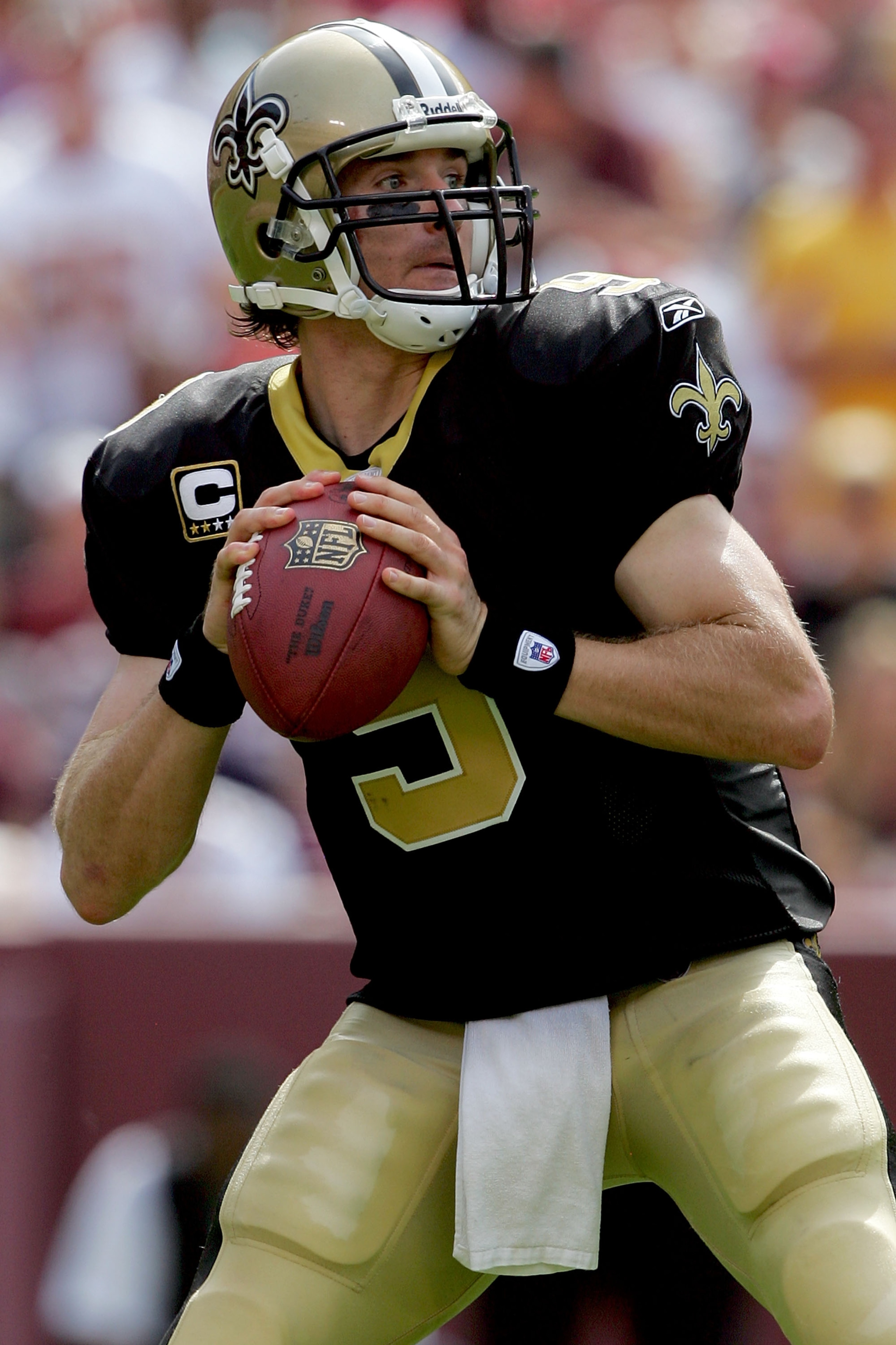 LANDOVER, MD - SEPTEMBER 14: Drew Brees #9 of the New Orleans Sainst throws against the Washington Redskins at FedEx Field September 14, 2008 in Landover, Maryland. (Photo by Matthew Stockman/Getty Images) LANDOVER, MD - SEPTEMBER 14: Drew Brees #9 of the New Orleans Sainst throws against the Washington Redskins at FedEx Field September 14, 2008 in Landover, Maryland. (Photo by Matthew Stockman/Getty Images)