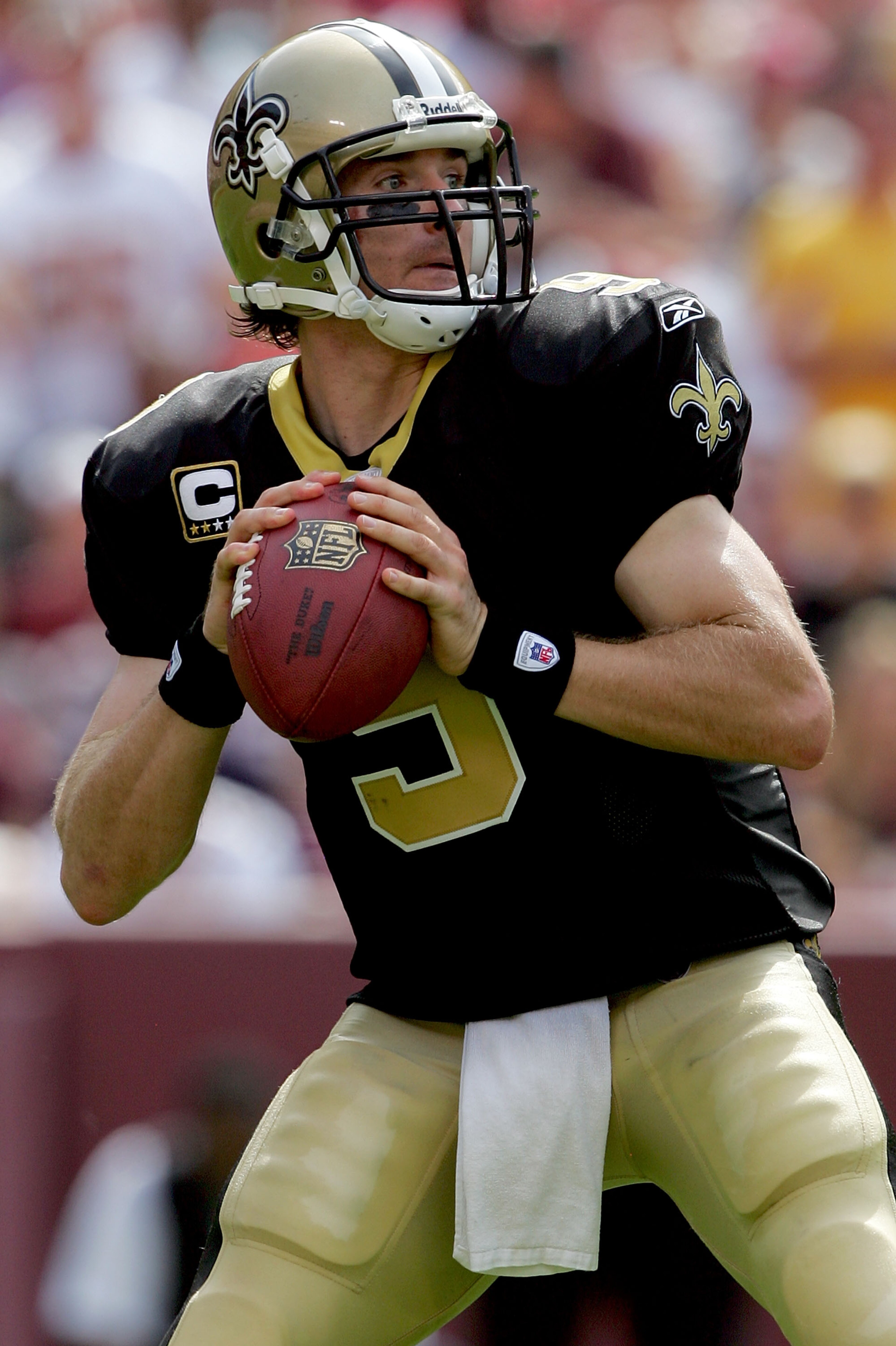 LANDOVER, MD - SEPTEMBER 14: Drew Brees #9 of the New Orleans Sainst throws against the Washington Redskins at FedEx Field September 14, 2008 in Landover, Maryland. (Photo by Matthew Stockman/Getty Images) LANDOVER, MD - SEPTEMBER 14: Drew Brees #9 of the New Orleans Sainst throws against the Washington Redskins at FedEx Field September 14, 2008 in Landover, Maryland. (Photo by Matthew Stockman/Getty Images)