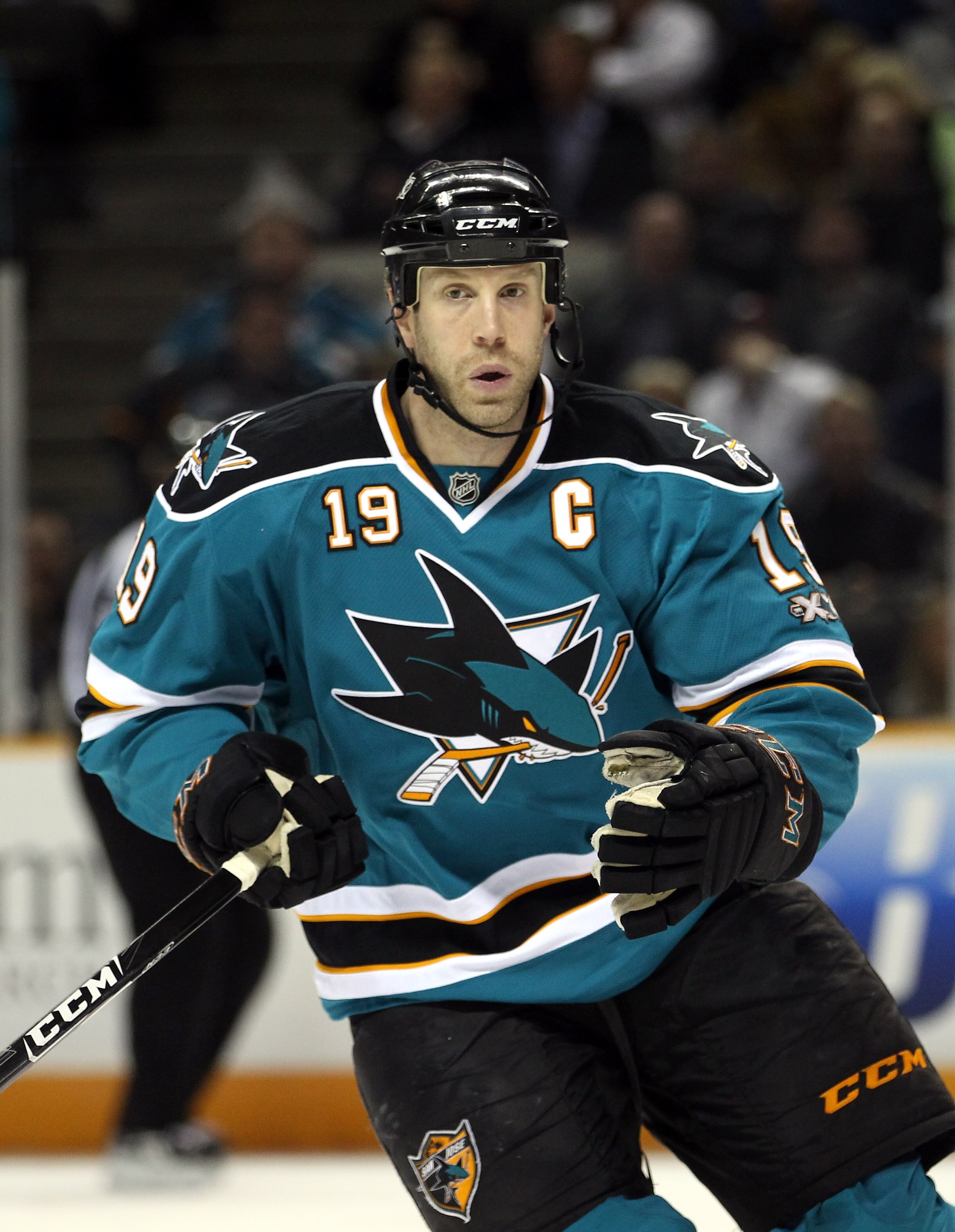 SAN JOSE, CA - MARCH 23:  Joe Thornton #19 of the San Jose Sharks in action against the Calgary Flames at the HP Pavilion on March 23, 2011 in San Jose, California.  (Photo by Ezra Shaw/Getty Images)