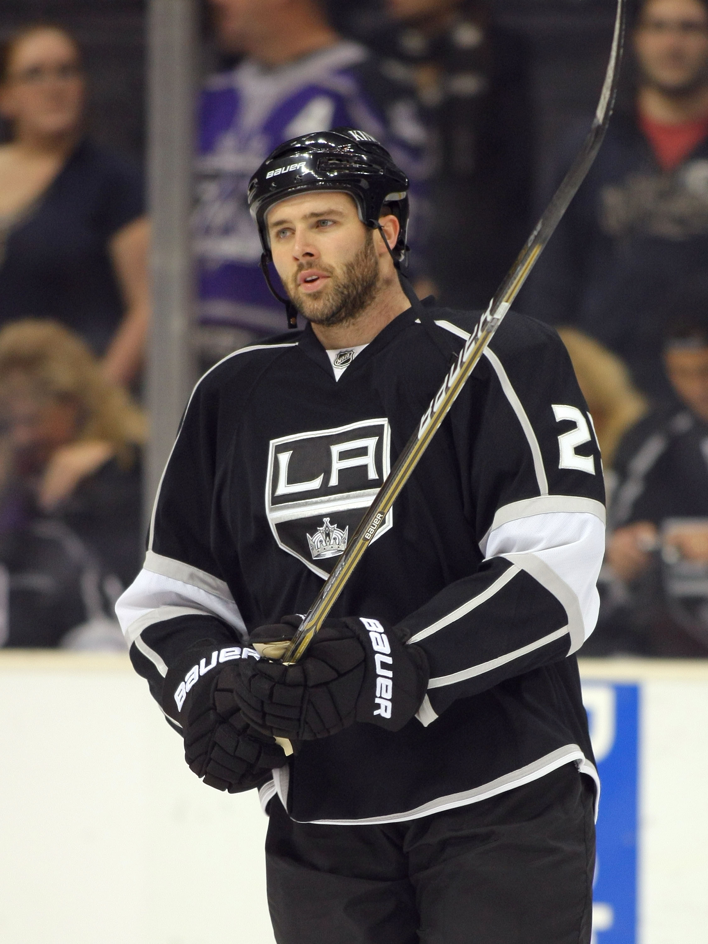 LOS ANGELES, CA - MARCH 03:  Dustin Penner #25 of the Los Angeles Kings skates during warm up prior to the NHL game against the Phoenix Coyotes at Staples Center on March 3, 2011 in Los Angeles, California. The Kings defeated the Coyotes 1-0. (Photo by Vi