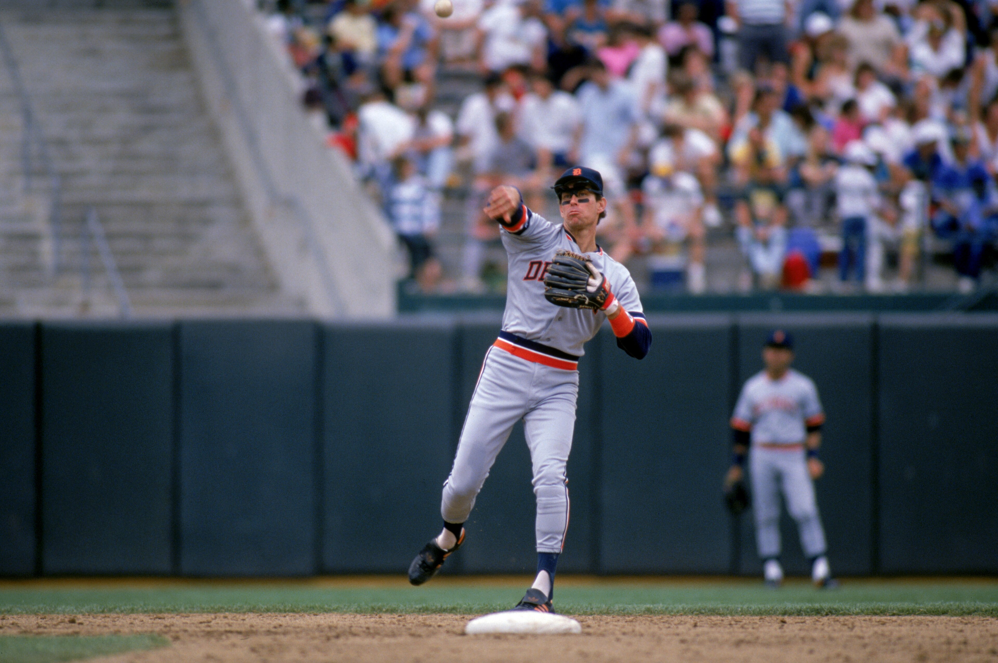 OAKLAND, CA - 1989:  Alan Trammell #3 of the Detroit Tigers throws the ball during a game in the 1989 season against the Oakland Athletics at Oakland-Alameda Coliseum  in Oakland, California. (Photo by Otto Greule Jr/Getty Images)