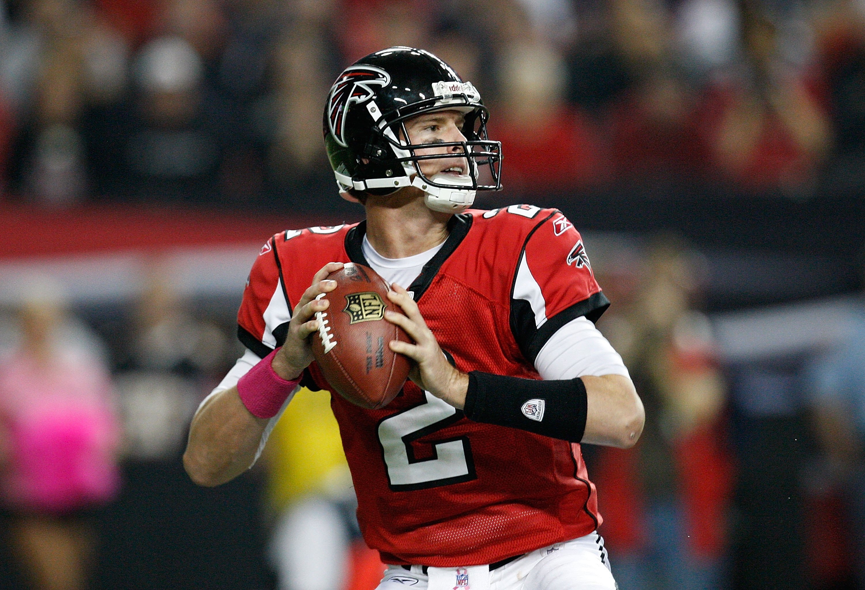 ATLANTA - OCTOBER 18:  Quarterback Matt Ryan #2 of the Atlanta Falcons against the Chicago Bears at Georgia Dome on October 18, 2009 in Atlanta, Georgia.  (Photo by Kevin C. Cox/Getty Images)