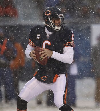 CHICAGO, IL - DECEMBER 12: Jay Cutler #6 of the Chicago Bears looks for a receiver against the New England Patriots at Soldier Field on December 12, 2010 in Chicago, Illinois. The Patriots defeated the Bears 36-7. (Photo by Jonathan Daniel/Getty Images)