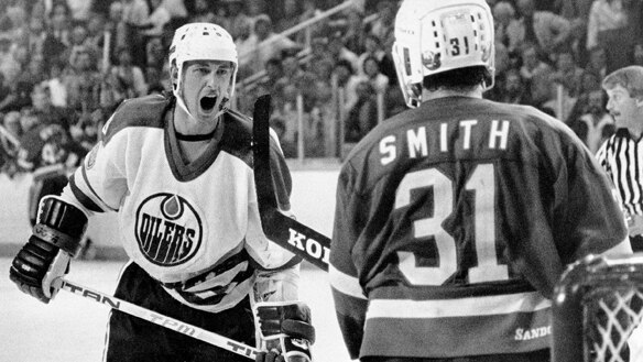 Billy Smith could stop the puck and get under the skin of his opponents too as he did in the 1983 Stanley Cup Finals.