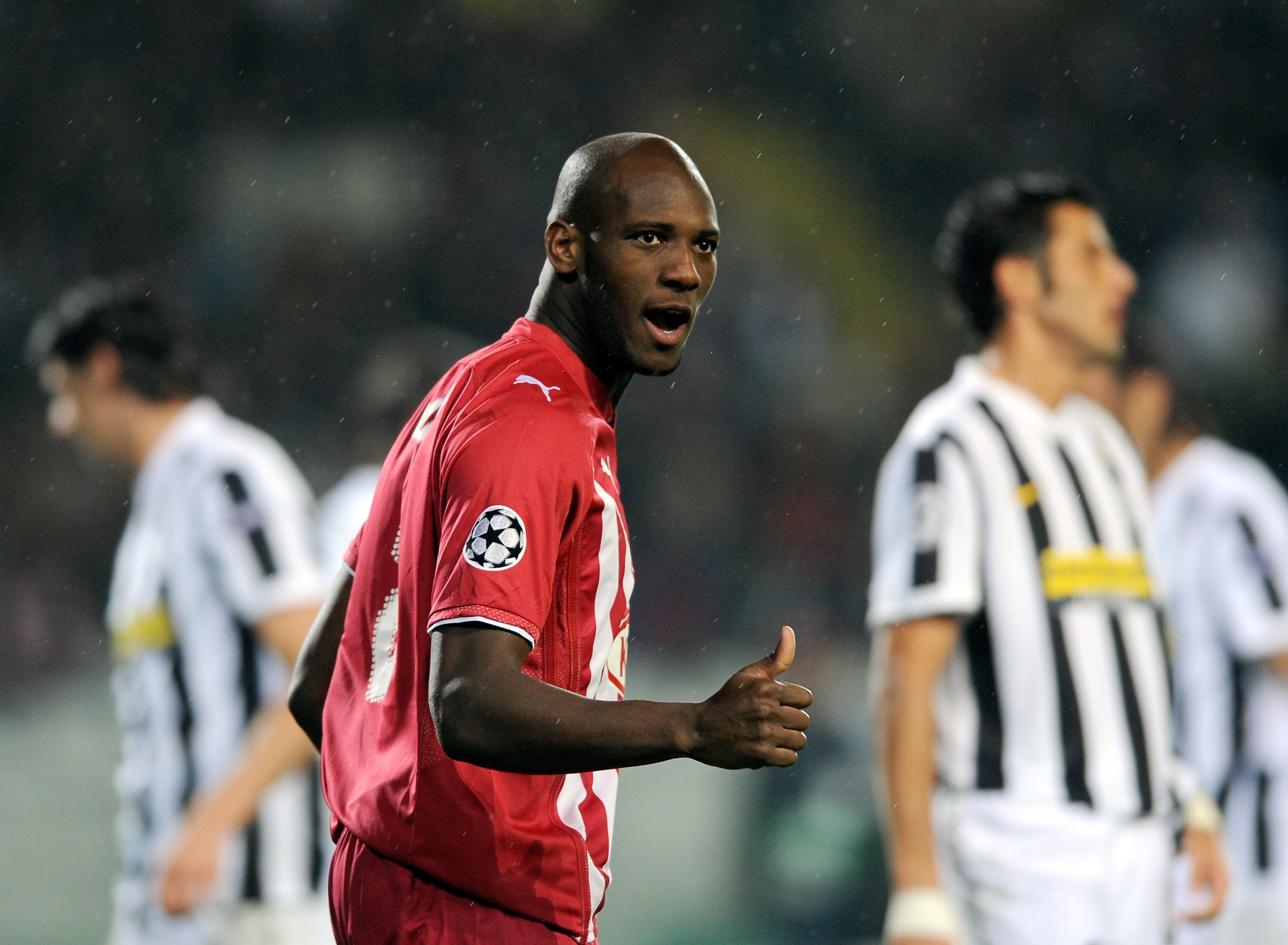 TURIN, ITALY - SEPTEMBER 15:  Michael Ciani of Bordeaux gestures during the UEFA Champions League Group A match between Juventus FC and FC Girondins de Bordeaux at the Olympic Stadium on September 15, 2009 in Turin, Italy.  (Photo by Claudio Villa/Getty I