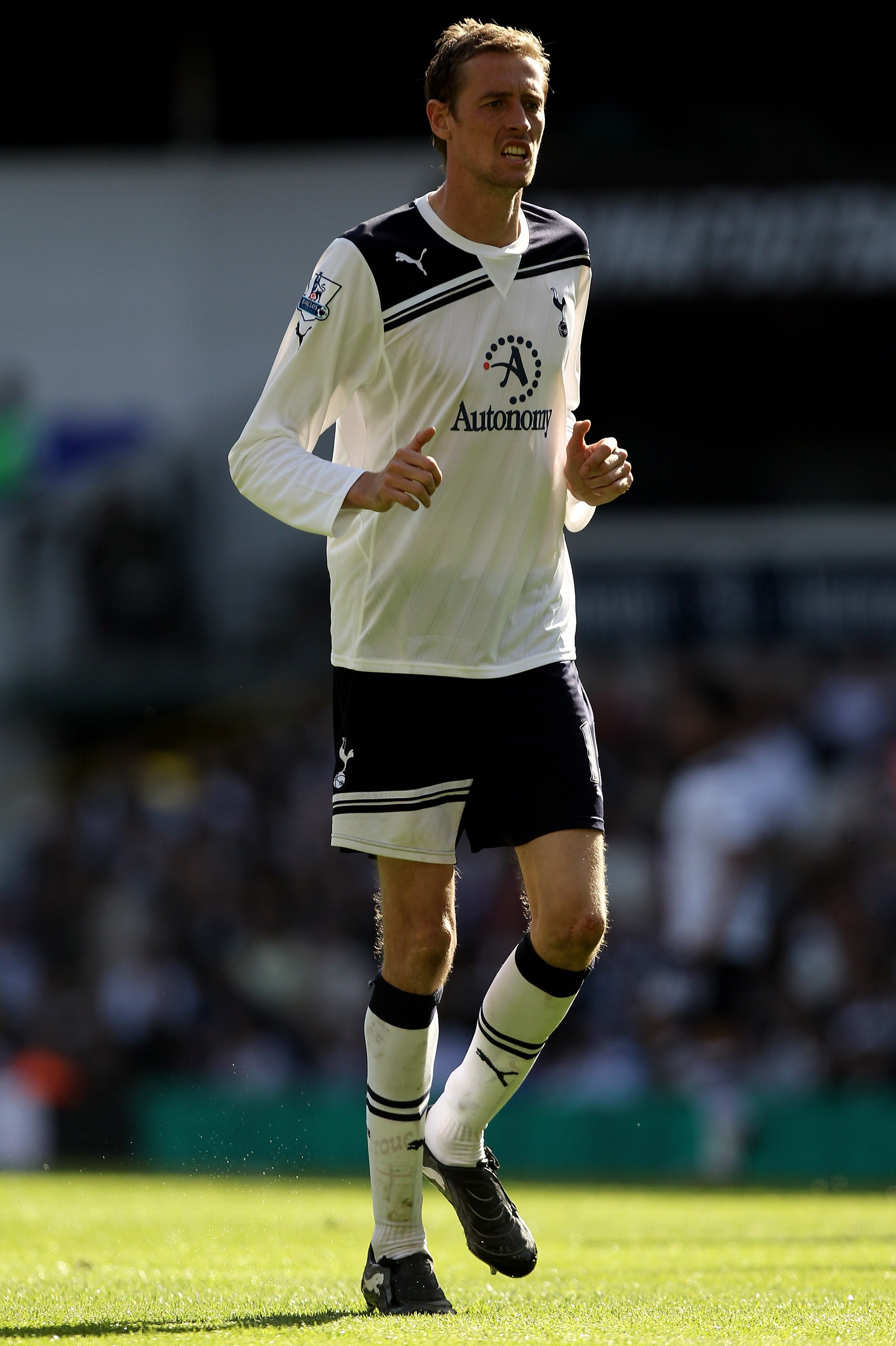 LONDON, ENGLAND - APRIL 09: Peter Crouch of Spurs in action during the Barclays Premier League match between Tottenham Hotspur and Stoke City at White Hart Lane on April 9, 2011 in London, England.  (Photo by Ian Walton/Getty Images)
