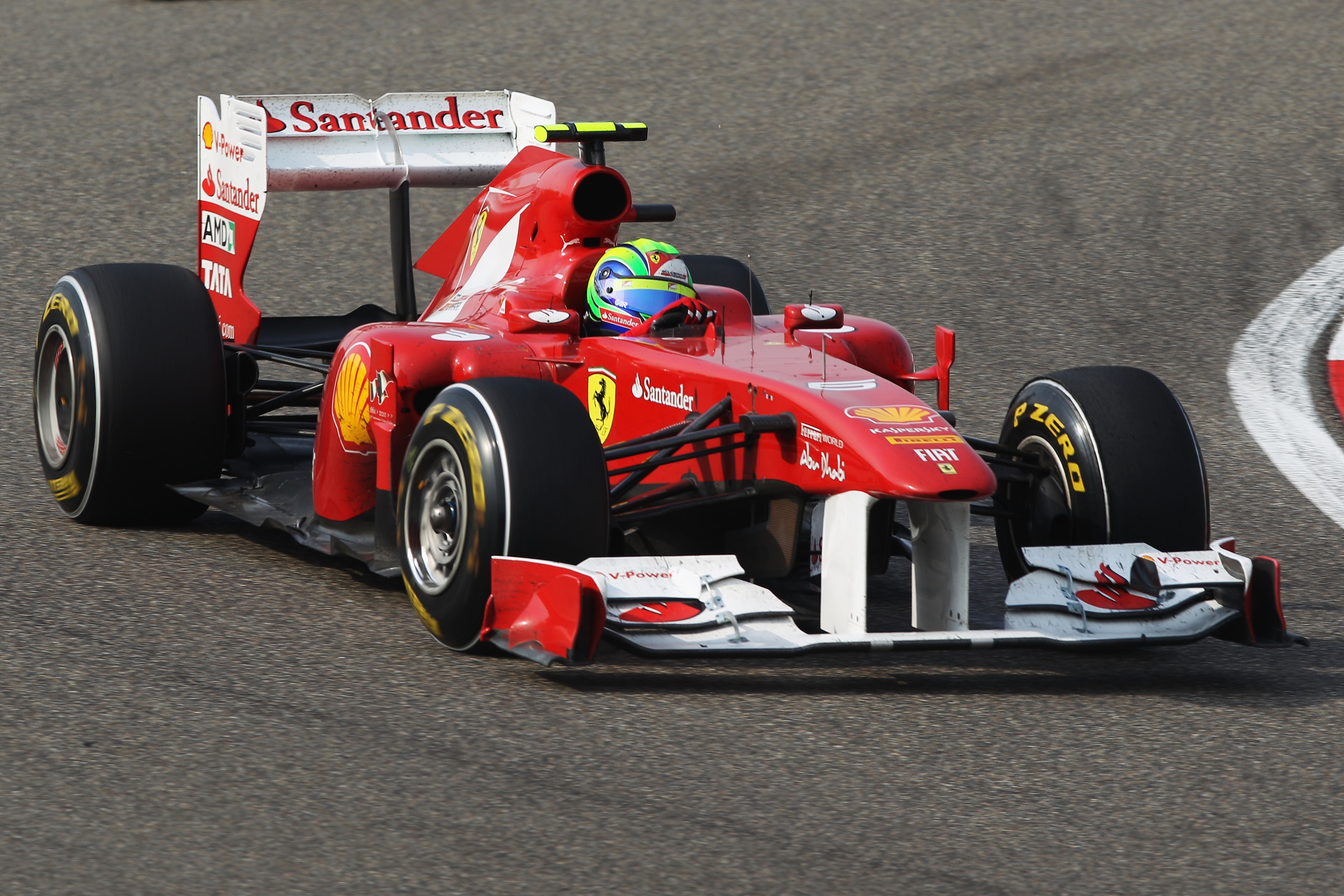 SHANGHAI, CHINA - APRIL 17:  Felipe Massa of Brazil and Ferrari drives during the Chinese Formula One Grand Prix at the Shanghai International Circuit on April 17, 2011 in Shanghai, China.  (Photo by Mark Thompson/Getty Images)