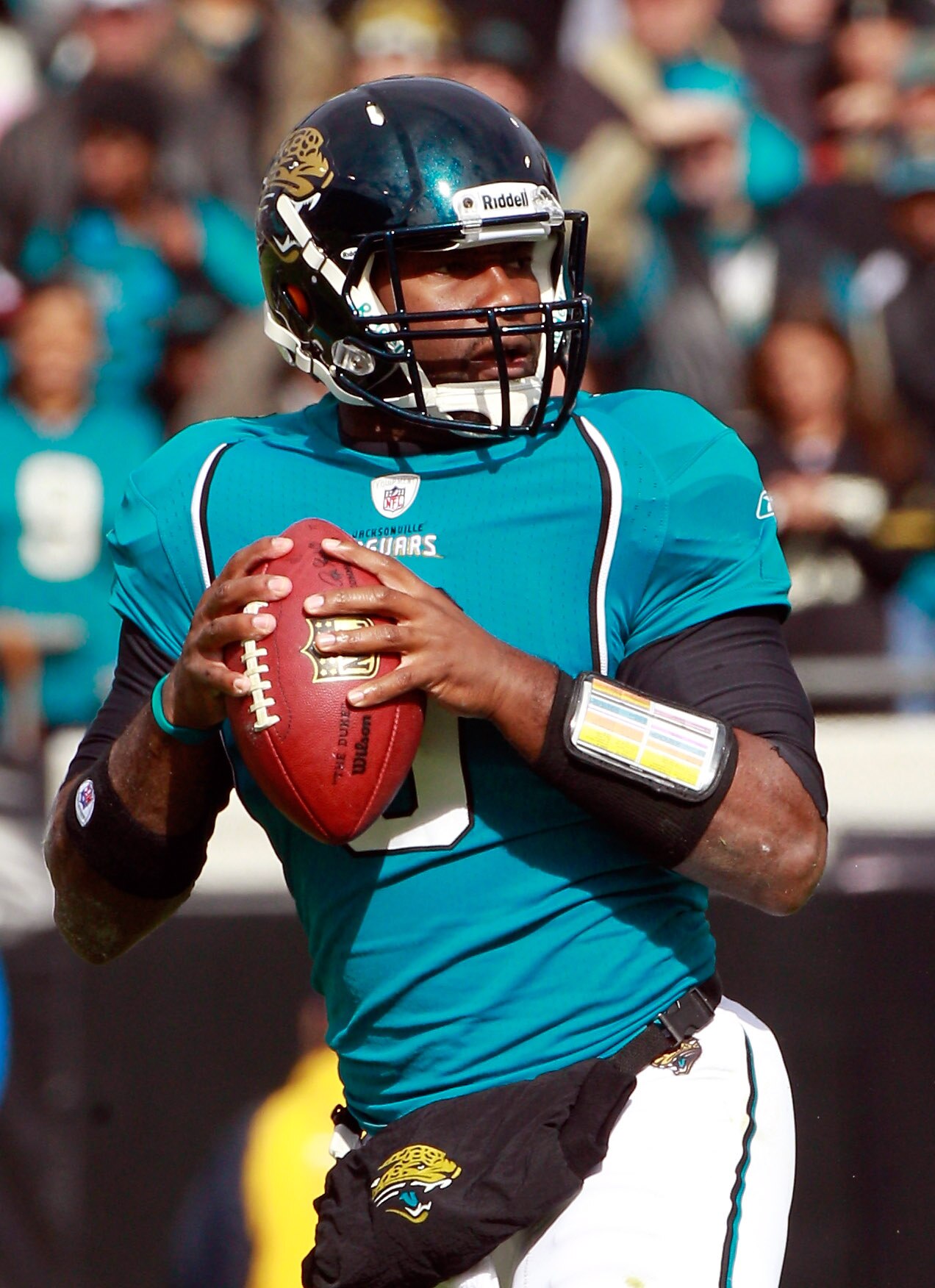 JACKSONVILLE, FL - DECEMBER 12:  Quarterback David Garrard #9 of the Jacksonville Jaguars attempts a pass during the game against the Oakland Raiders at EverBank Field on December 12, 2010 in Jacksonville, Florida.  (Photo by Sam Greenwood/Getty Images)