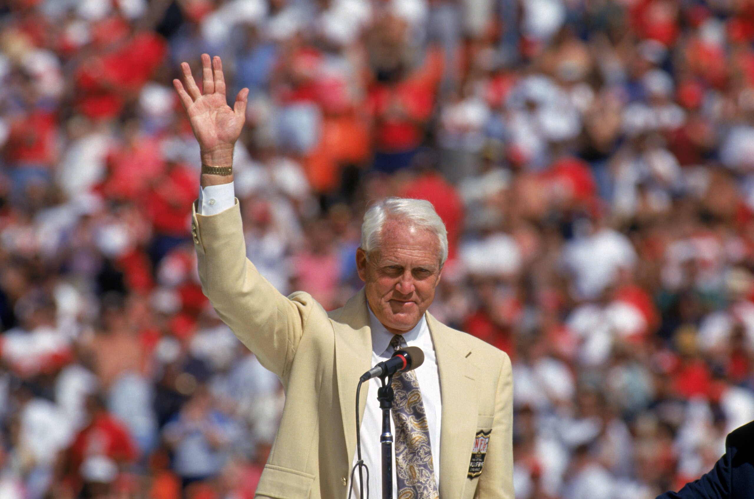 SAN FRANCISCO - SEPTEMBER 19:  Former 49ers head coach Bill Walsh is honored for being inducted into the National Football Hall of Fame during a game between the San Francisco 49ers and the Atlanta Falcons at Candlestick Park on September 19, 1993 in San