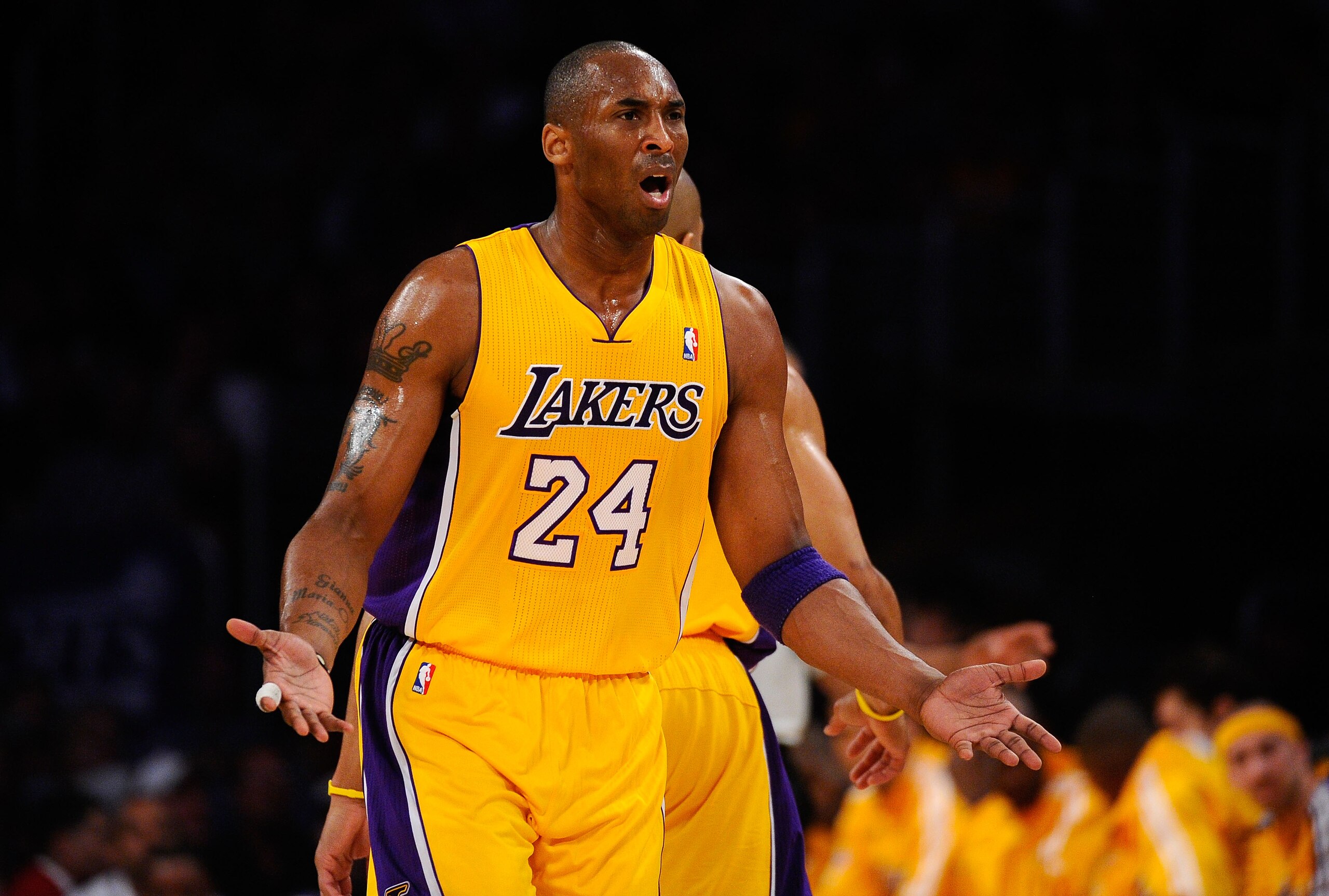 LOS ANGELES, CA - APRIL 20: Kobe Bryant #24 of the Los Angeles Lakers reacts in the first quarter while taking on the New Orleans Hornets in Game Two of the Western Conference Quarterfinals in the 2011 NBA Playoffs on April 20, 2011 at Staples Center in LOS ANGELES, CA - APRIL 20: Kobe Bryant #24 of the Los Angeles Lakers reacts in the first quarter while taking on the New Orleans Hornets in Game Two of the Western Conference Quarterfinals in the 2011 NBA Playoffs on April 20, 2011 at Staples Center in