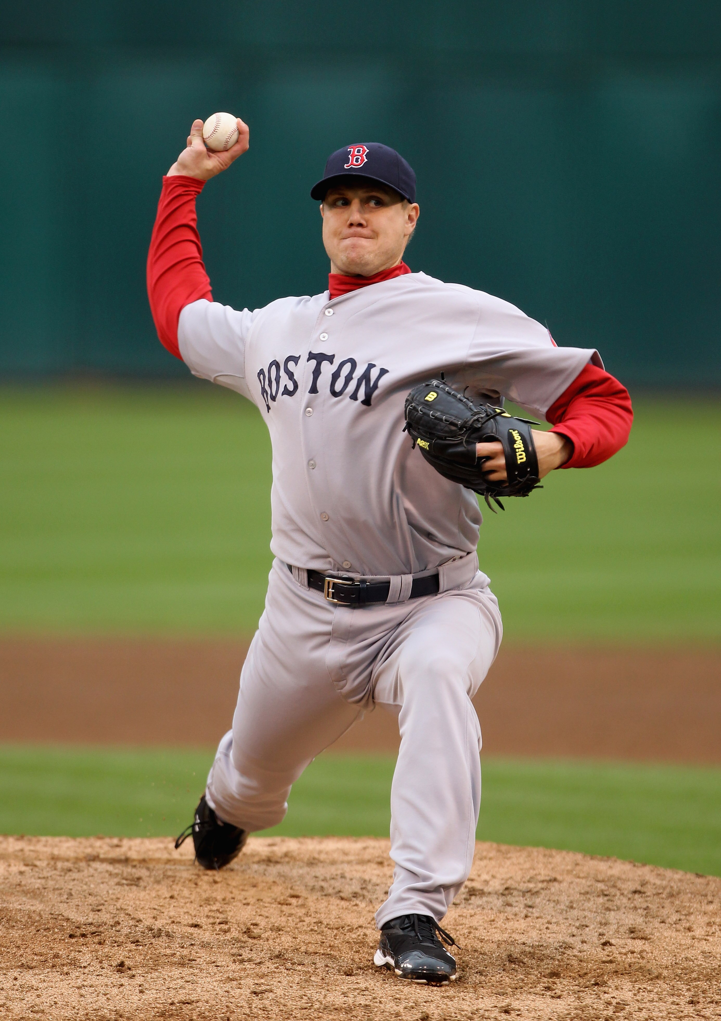 OAKLAND, CA - APRIL 20:  Jonathan Papelbon #58 of the Boston Red Sox picthes against the Oakland Athletics at Oakland-Alameda County Coliseum on April 20, 2011 in Oakland, California.  (Photo by Ezra Shaw/Getty Images)