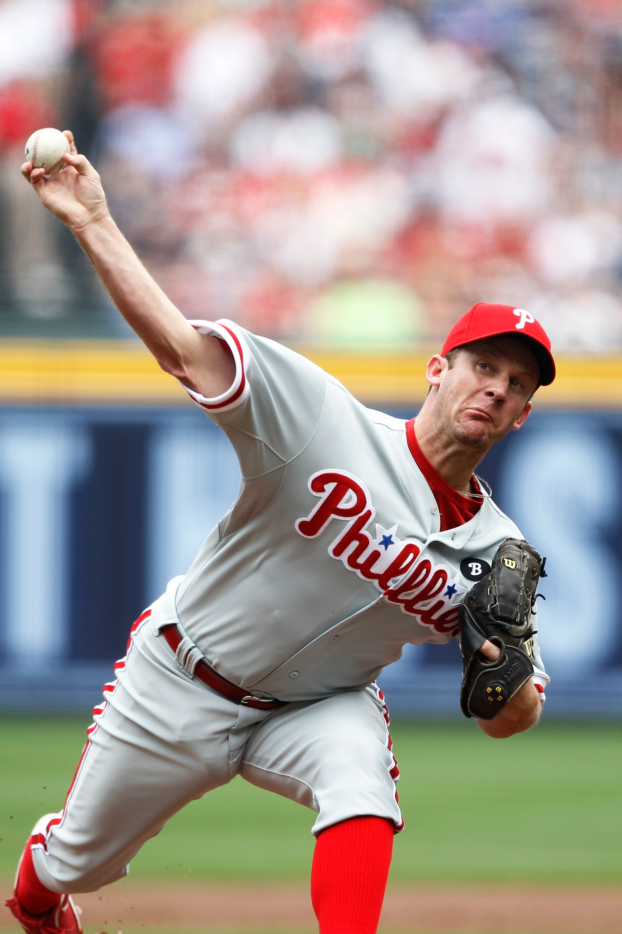ATLANTA, GA - APRIL 9: Roy Oswalt #44 of the Philadelphia Phillies pitches against the Atlanta Braves at Turner Field on April 9, 2011 in Atlanta, Georgia. The Phillies won 10-2. (Photo by Joe Robbins/Getty Images)