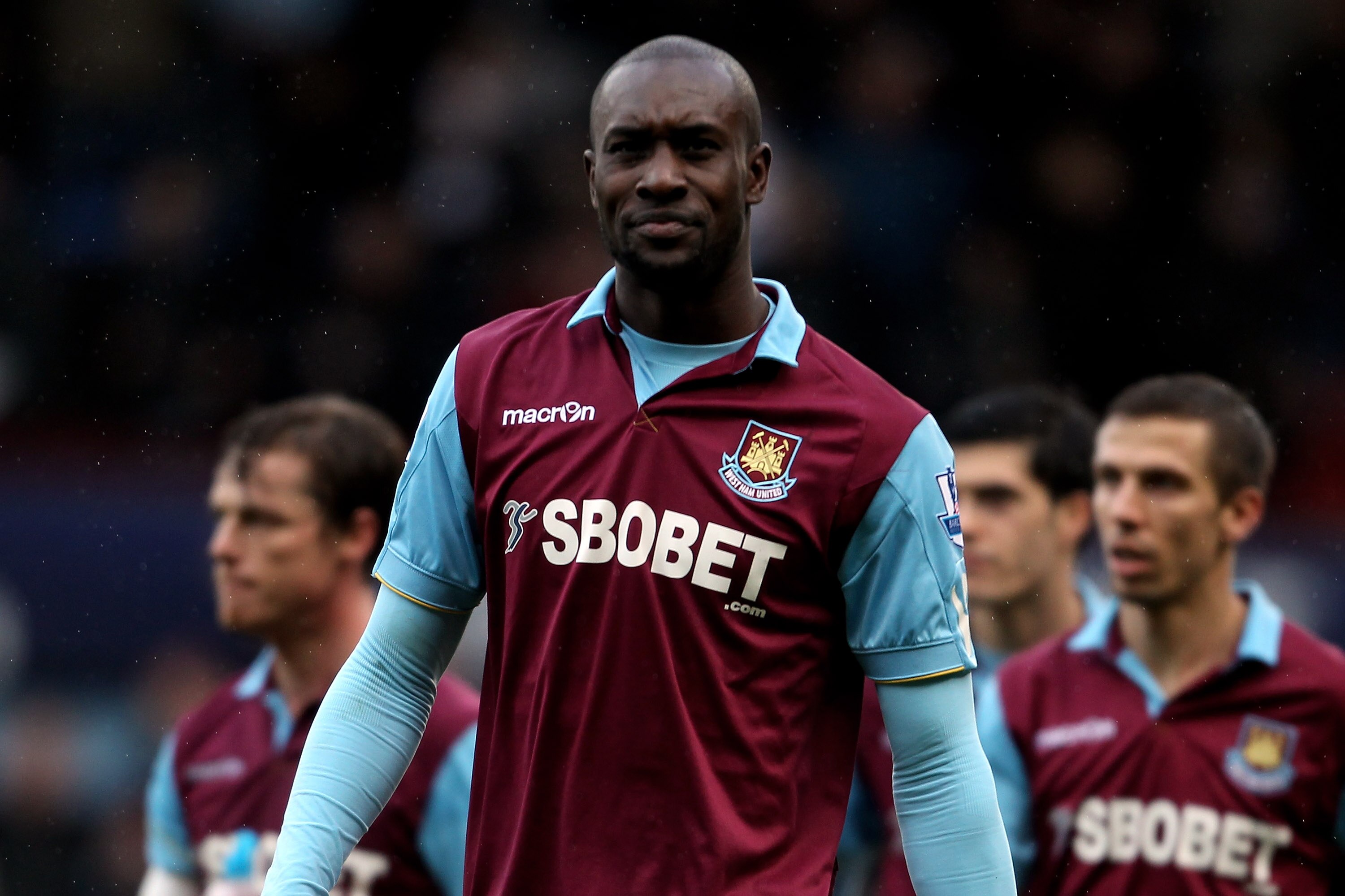 LONDON, ENGLAND - FEBRUARY 27:  Carlton Cole of West Ham leaves the pitch after the Barclays Premier League match between West Ham United and Liverpool at the Boleyn Ground on February 27, 2011 in London, England.  (Photo by Scott Heavey/Getty Images)