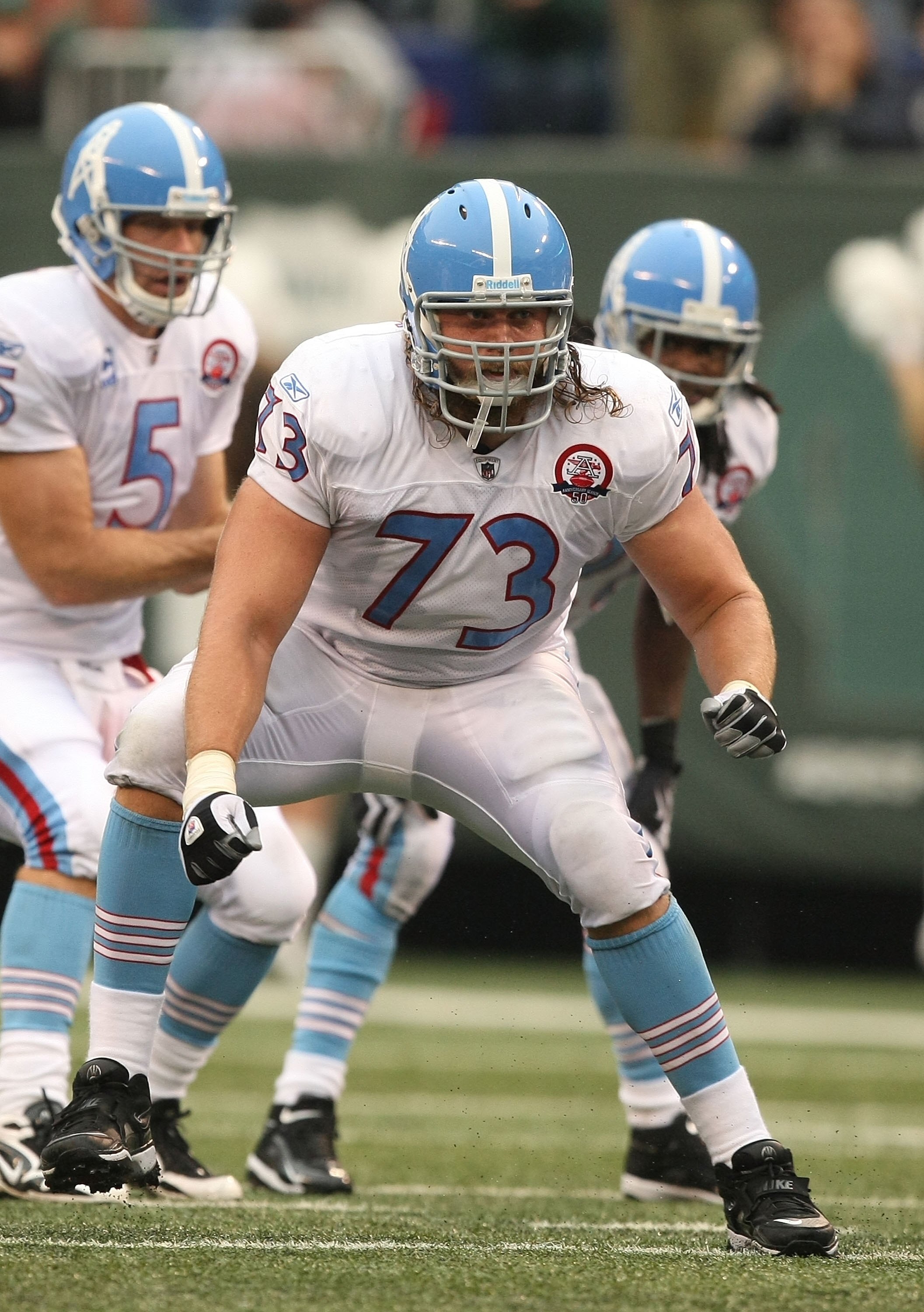 EAST RUTHERFORD, NJ - SEPTEMBER 27:  Jake Scott #73 of The Tennessee Titans in action against the New York Jets during their game on September 27, 2009 at Giants Stadium in East Rutherford, New Jersey.  (Photo by Al Bello/Getty Images)