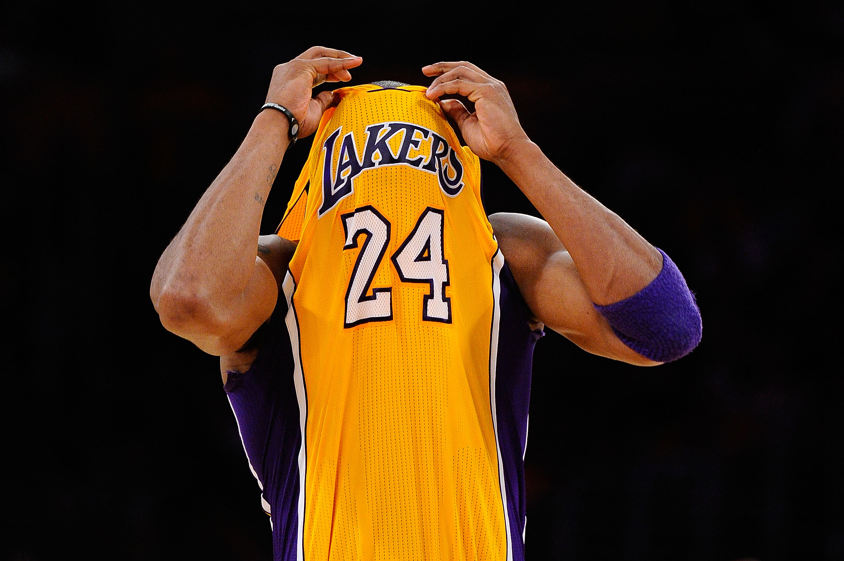 LOS ANGELES, CA - APRIL 20:  Kobe Bryant #24 of the Los Angeles Lakers reacts in the second half while taking on the New Orleans Hornets in Game Two of the Western Conference Quarterfinals in the 2011 NBA Playoffs on April 20, 2011 at Staples Center in Lo
