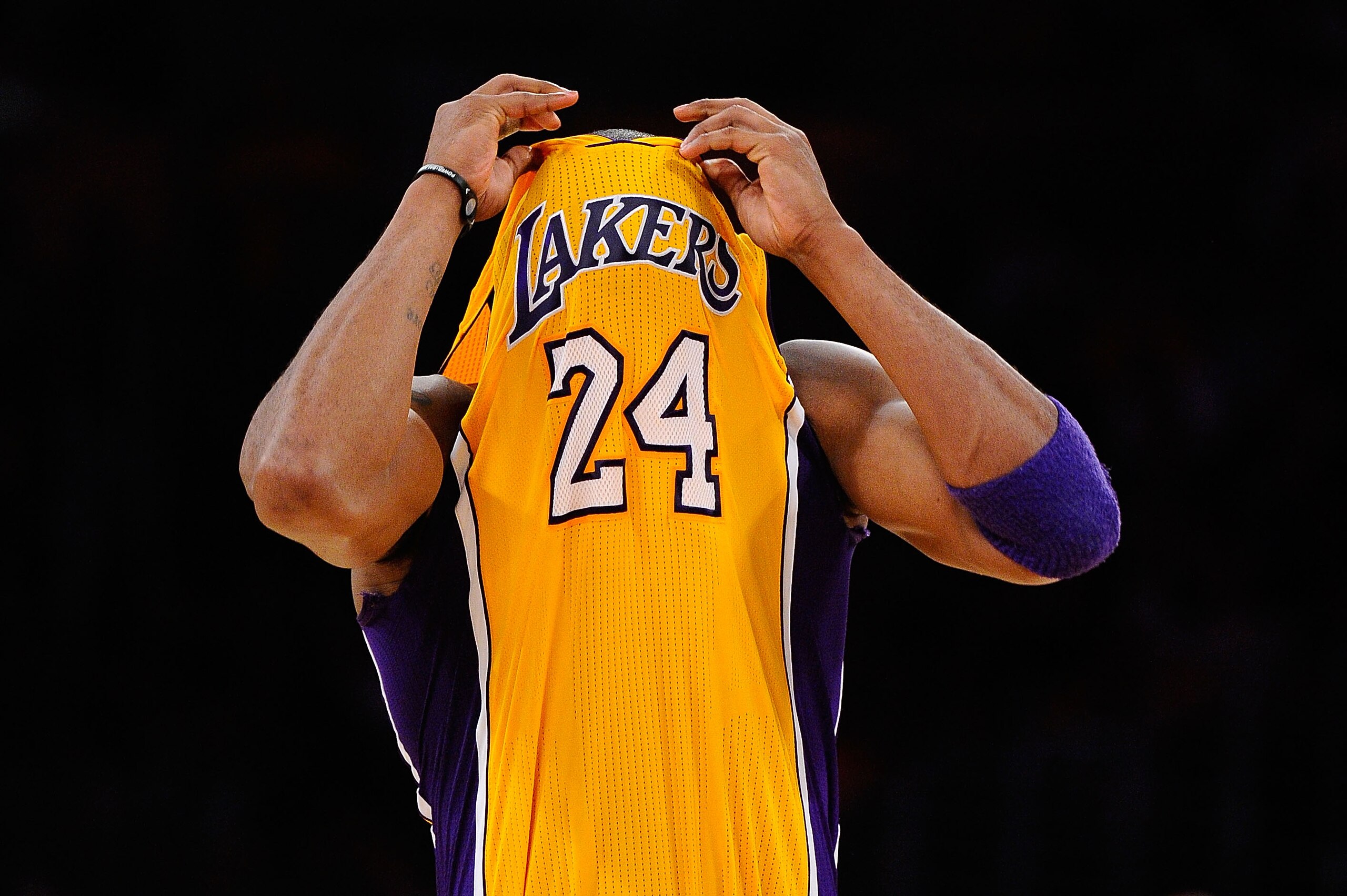 LOS ANGELES, CA - APRIL 20:  Kobe Bryant #24 of the Los Angeles Lakers reacts in the second half while taking on the New Orleans Hornets in Game Two of the Western Conference Quarterfinals in the 2011 NBA Playoffs on April 20, 2011 at Staples Center in Lo