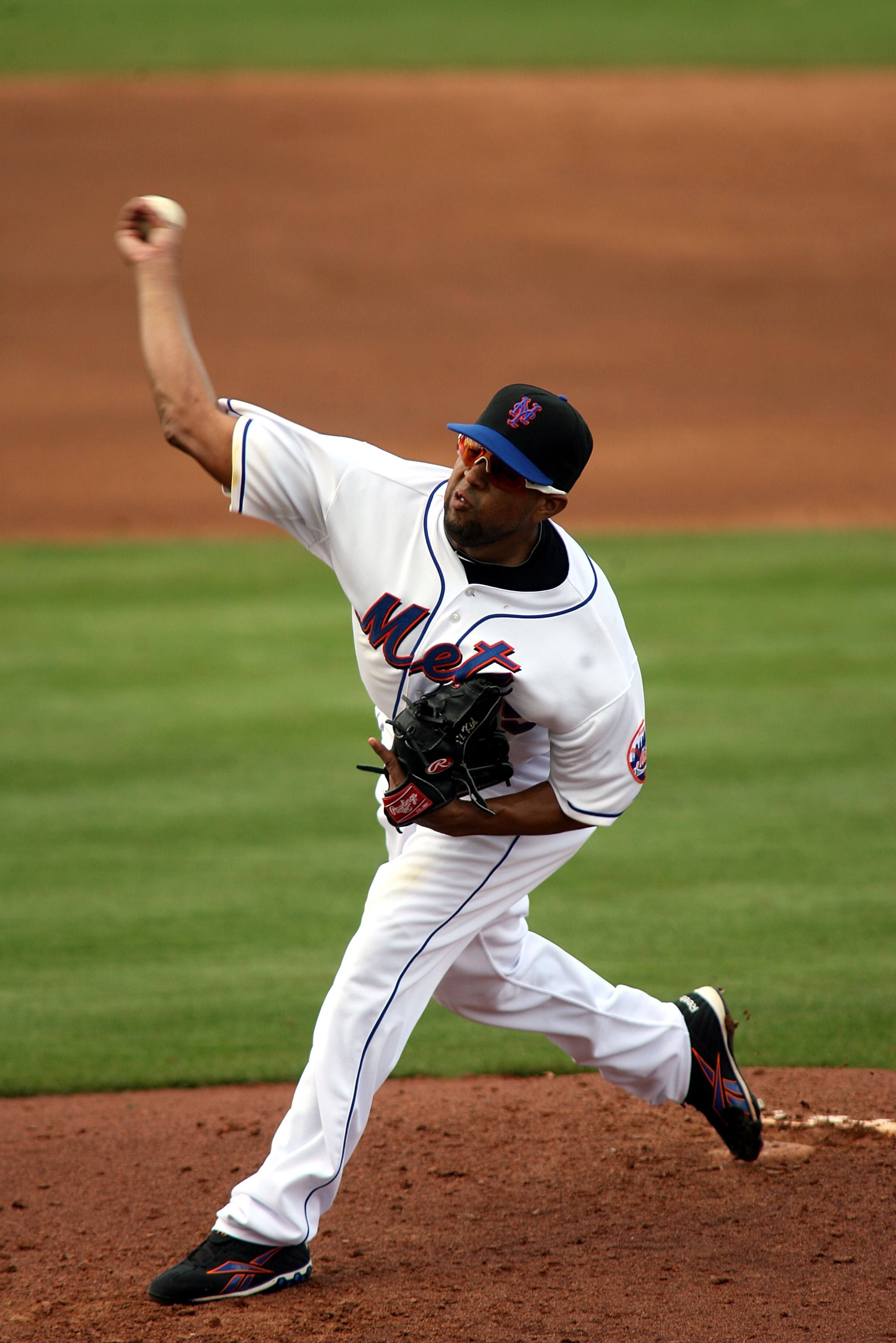 PORT ST. LUCIE, FL - MARCH 03:    Pitcher Francisco Rodriguez #75 of the New York Mets throws against the St. Louis Cardinals at Digital Domain Park on March 3, 2011 in Port St. Lucie, Florida.  (Photo by Marc Serota/Getty Images)