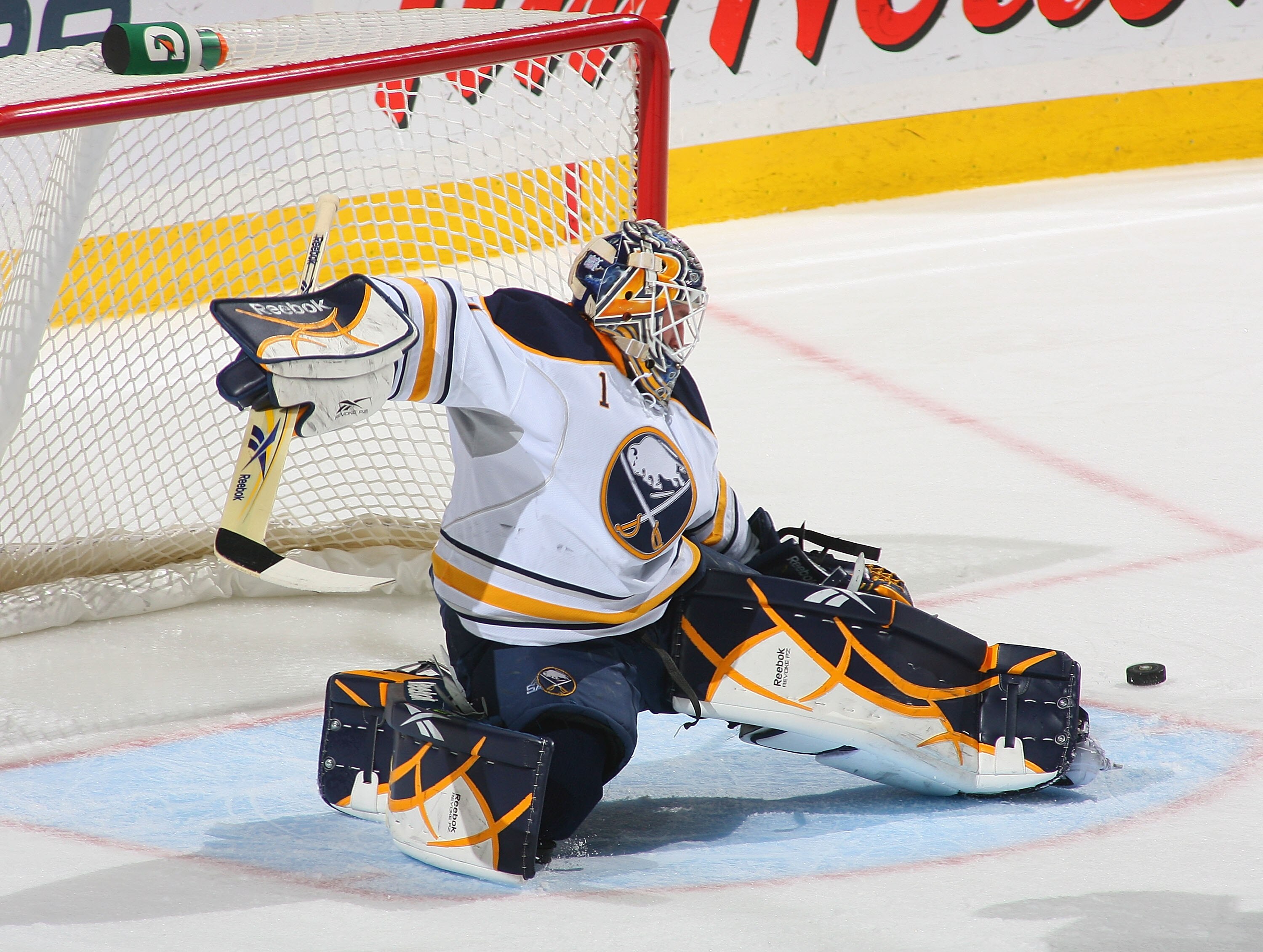 BUFFALO, NY - APRIL 08:Jhonas Enroth #1 of the Buffalo Sabres makes a skate save against the Philadelphia Flyers at HSBC Arena on April 8, 2011 in Buffalo, New York.  (Photo by Rick Stewart/Getty Images)