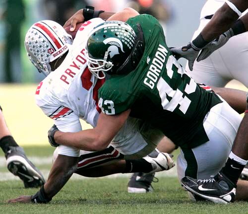 Gordon Takes down Pryor