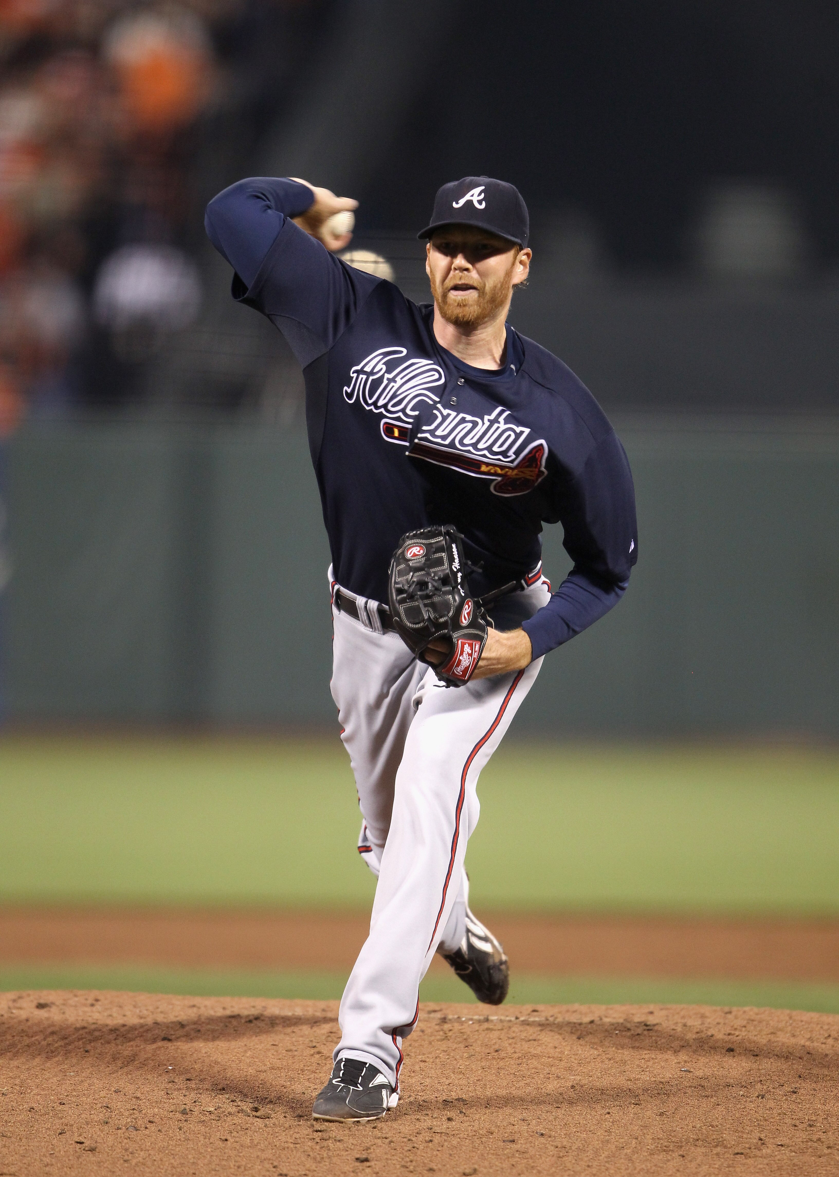 SAN FRANCISCO - OCTOBER 08:  Tommy Hanson #48 of the Atlanta Braves pitches against the San Francisco Giants during game 2 of the NLDS at AT&T Park on October 8, 2010 in San Francisco, California.  (Photo by Ezra Shaw/Getty Images)