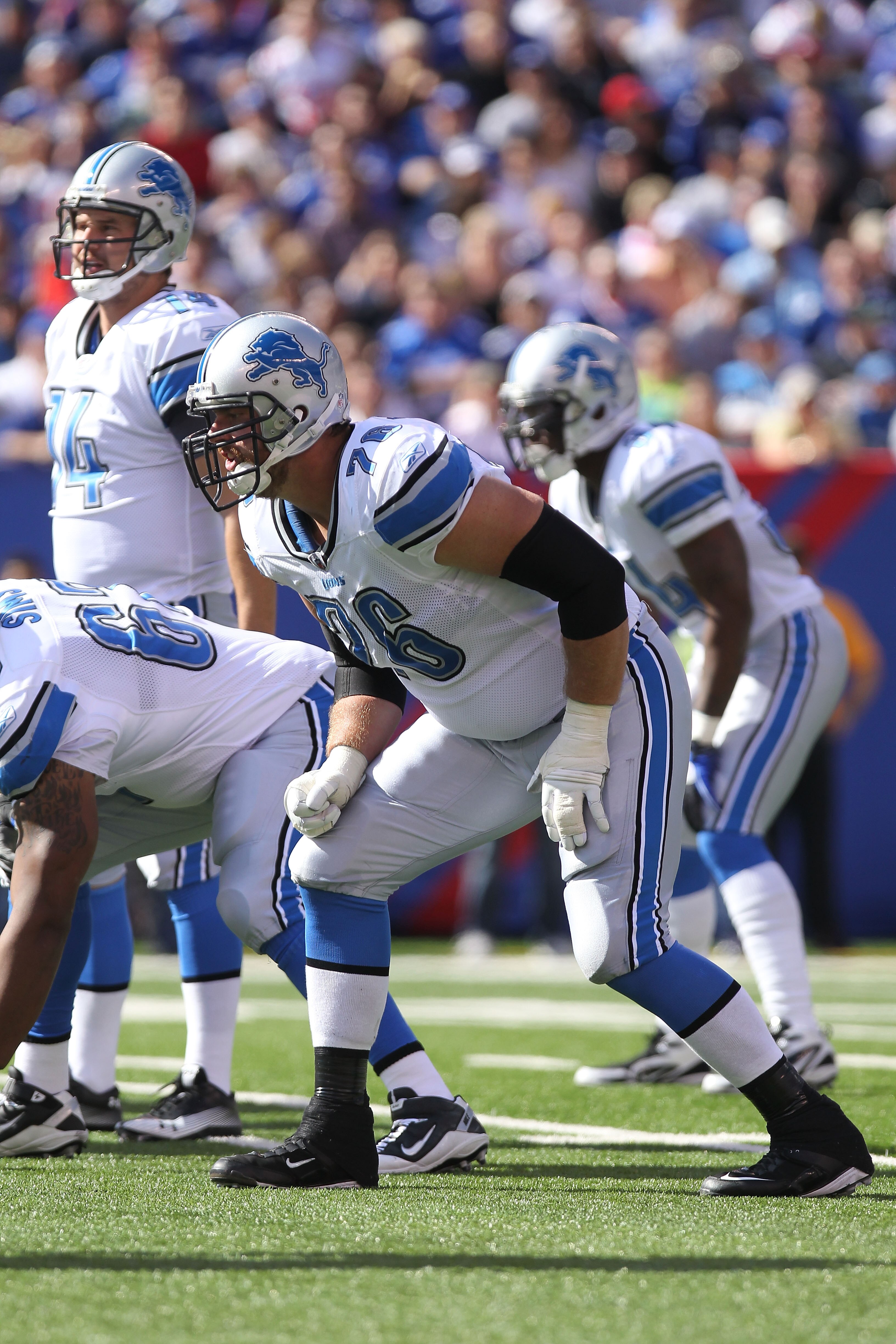 EAST RUTHERFORD, NJ - OCTOBER 17: Jeff Backus #76 of the Detroit Lions against the New York Giants at New Meadowlands Stadium on October 17, 2010 in East Rutherford, New Jersey.  (Photo by Nick Laham/Getty Images)