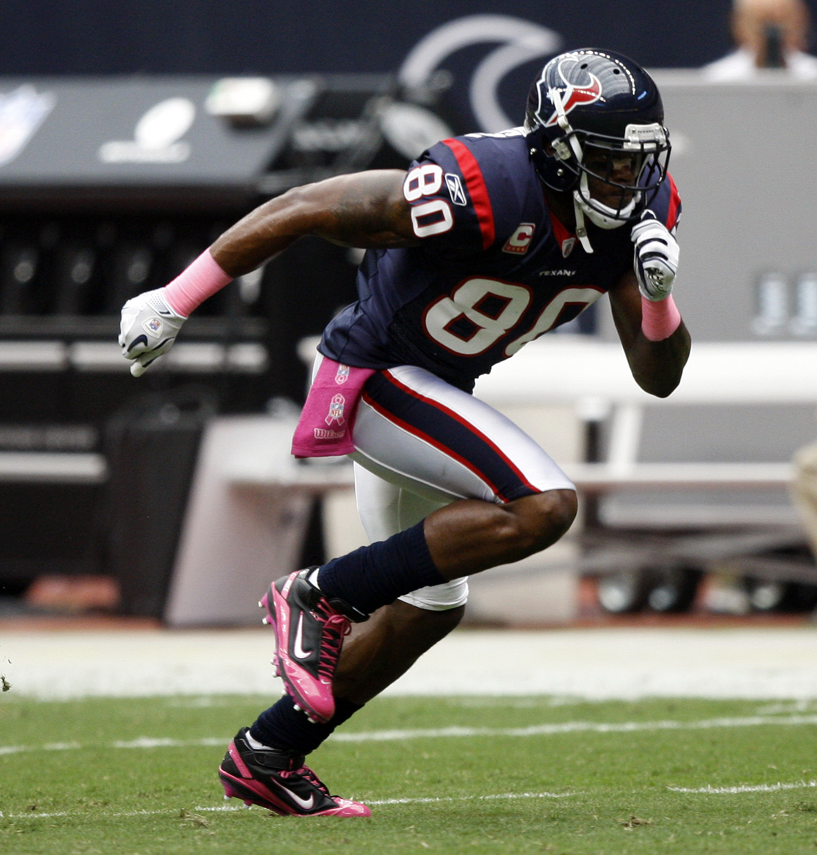 HOUSTON - OCTOBER 10:  Wide receiver Andre Johnson #80 of the Houston Texans warms up prior to playing the  New York Giants at Reliant Stadium on October 10, 2010 in Houston, Texas.  Johnson was a game day decision as to whether he would play after suffer