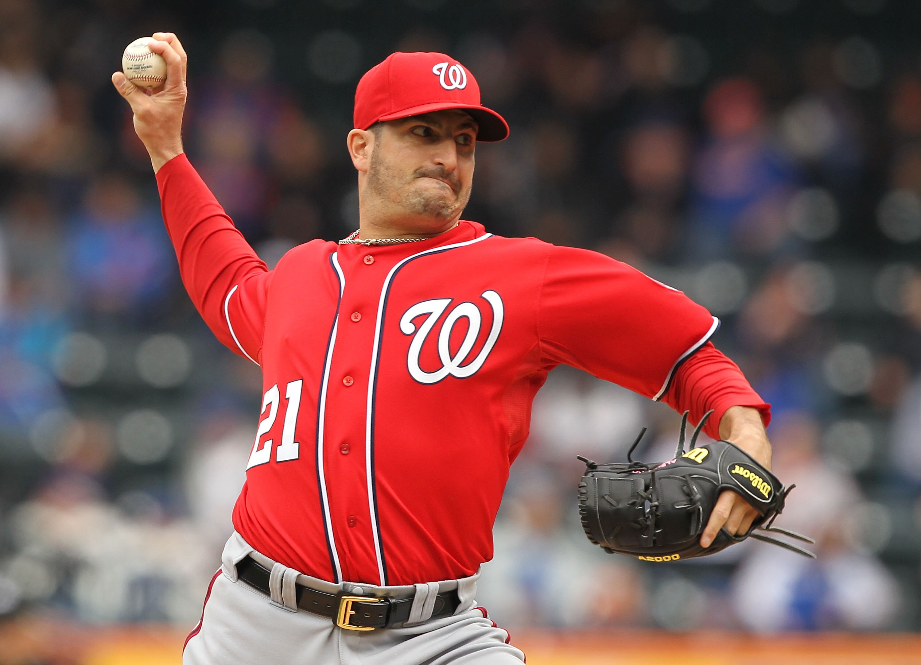 NEW YORK, NY - APRIL 10:  Jason Marquis #21 of the Washington Nationals in action against the New York Mets during their game on April 10, 2011 at Citi Field in the Flushing neighborhood of the Queens borough of New York City.  (Photo by Al Bello/Getty Im