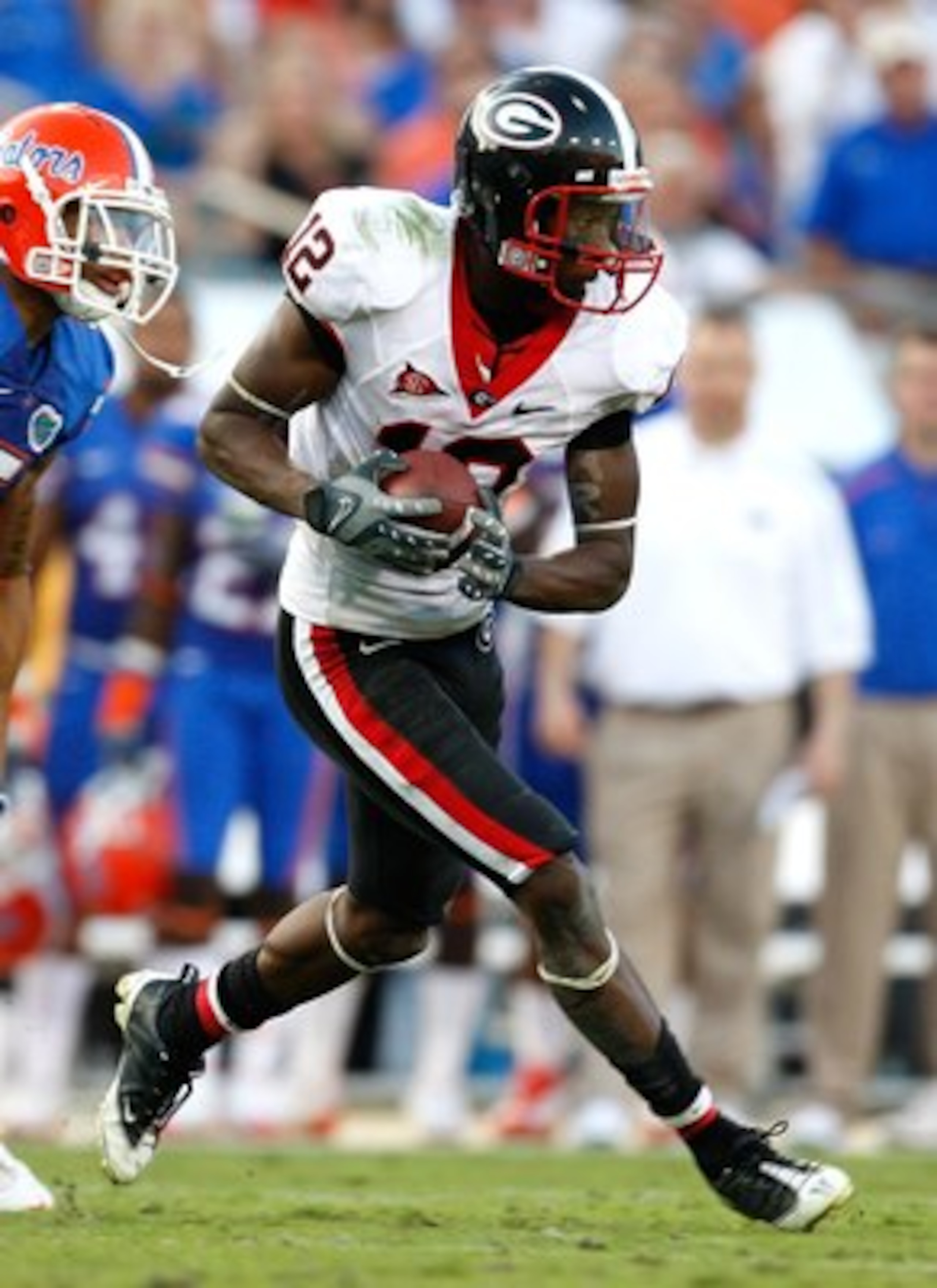 JACKSONVILLE, FL - OCTOBER 31:  Tavarres King #12 of the Georgia Bulldogs against the Florida Gators at Jacksonville Municipal Stadium on October 31, 2009 in Jacksonville, Florida.  (Photo by Kevin C. Cox/Getty Images)