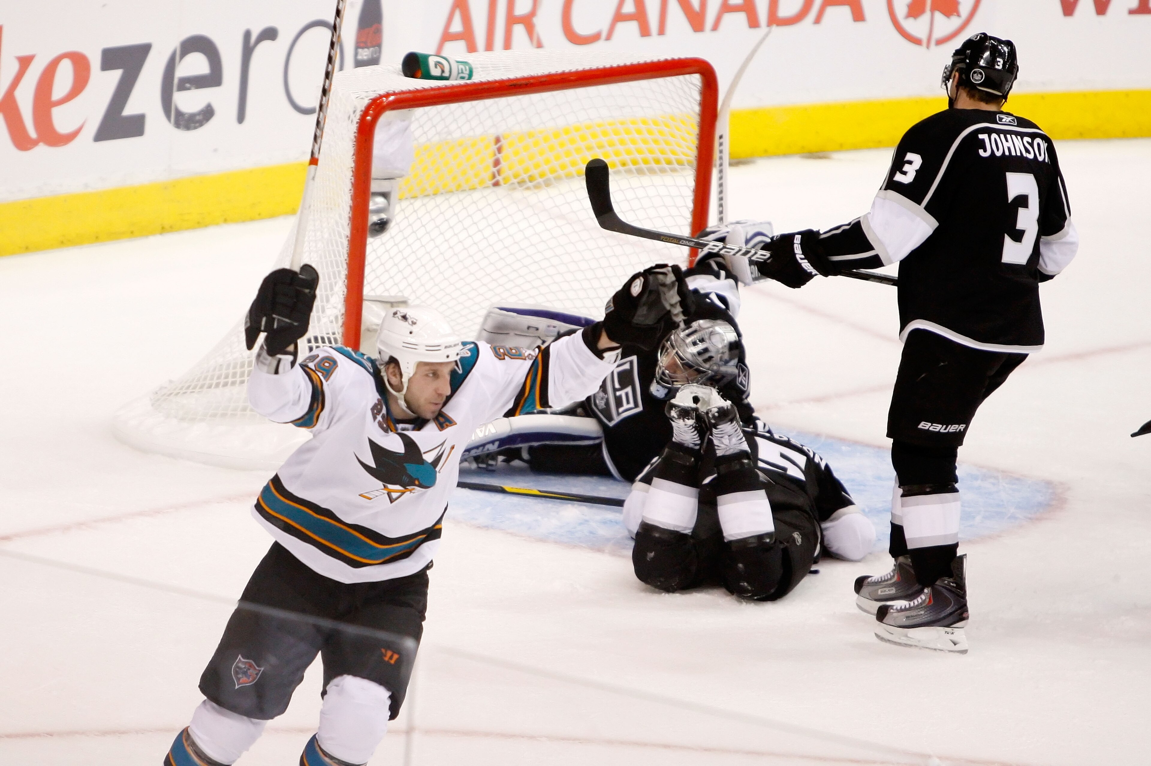 LOS ANGELES, CA - APRIL 19:  Ryane Clowe #29 of the San Jose Sharks celebrates a goal against the Los Angeles Kings in the second period of game three of the Western Conference Quarterfinals during the 2011 NHL Stanley Cup Playoffs at Staples Center on Ap