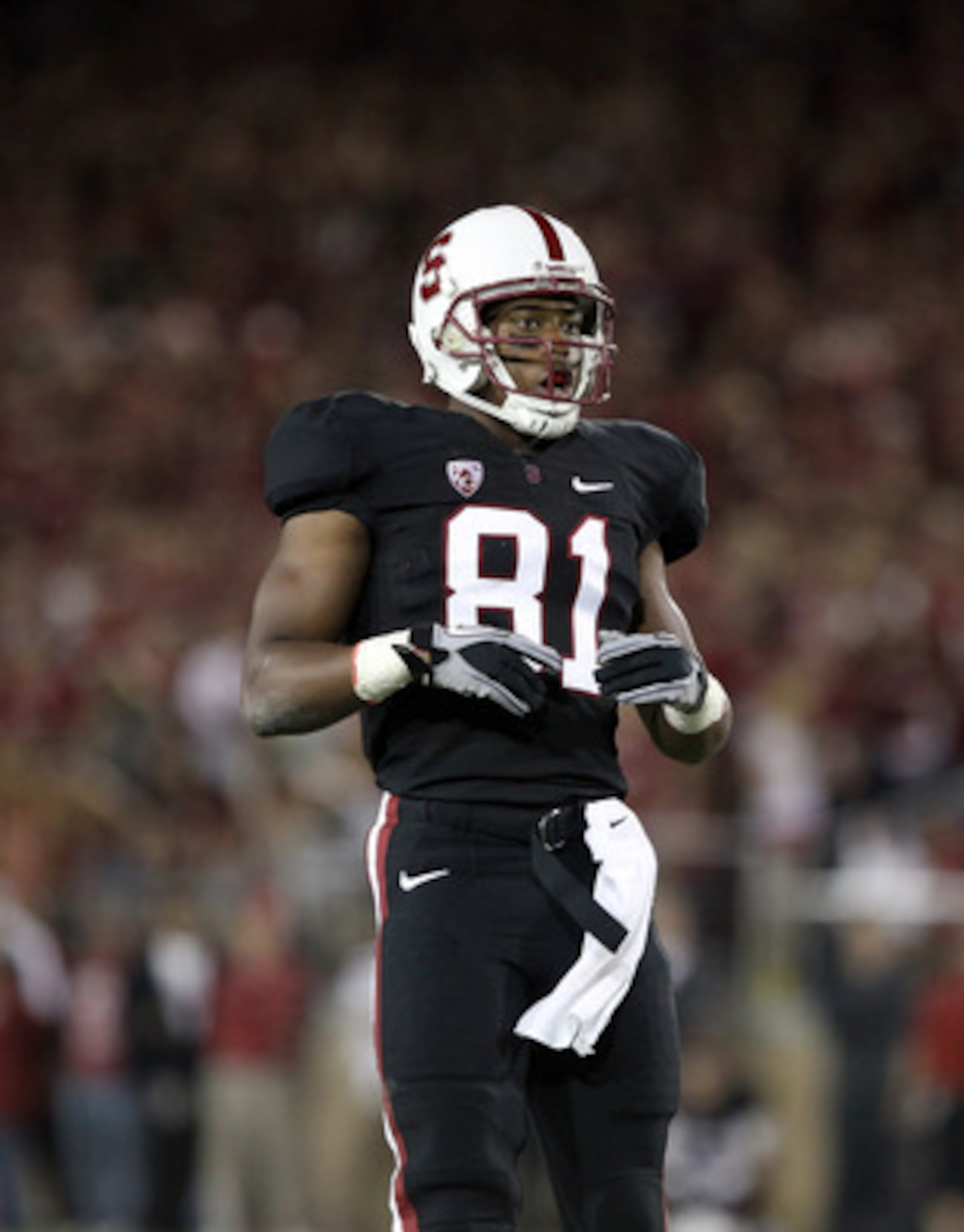 PALO ALTO, CA - SEPTEMBER 18:  Chris Owusu #81 of the Stanford Cardinal in action during their game against the Wake Forest Demon Deacons at Stanford Stadium on September 18, 2010 in Palo Alto, California.  (Photo by Ezra Shaw/Getty Images)