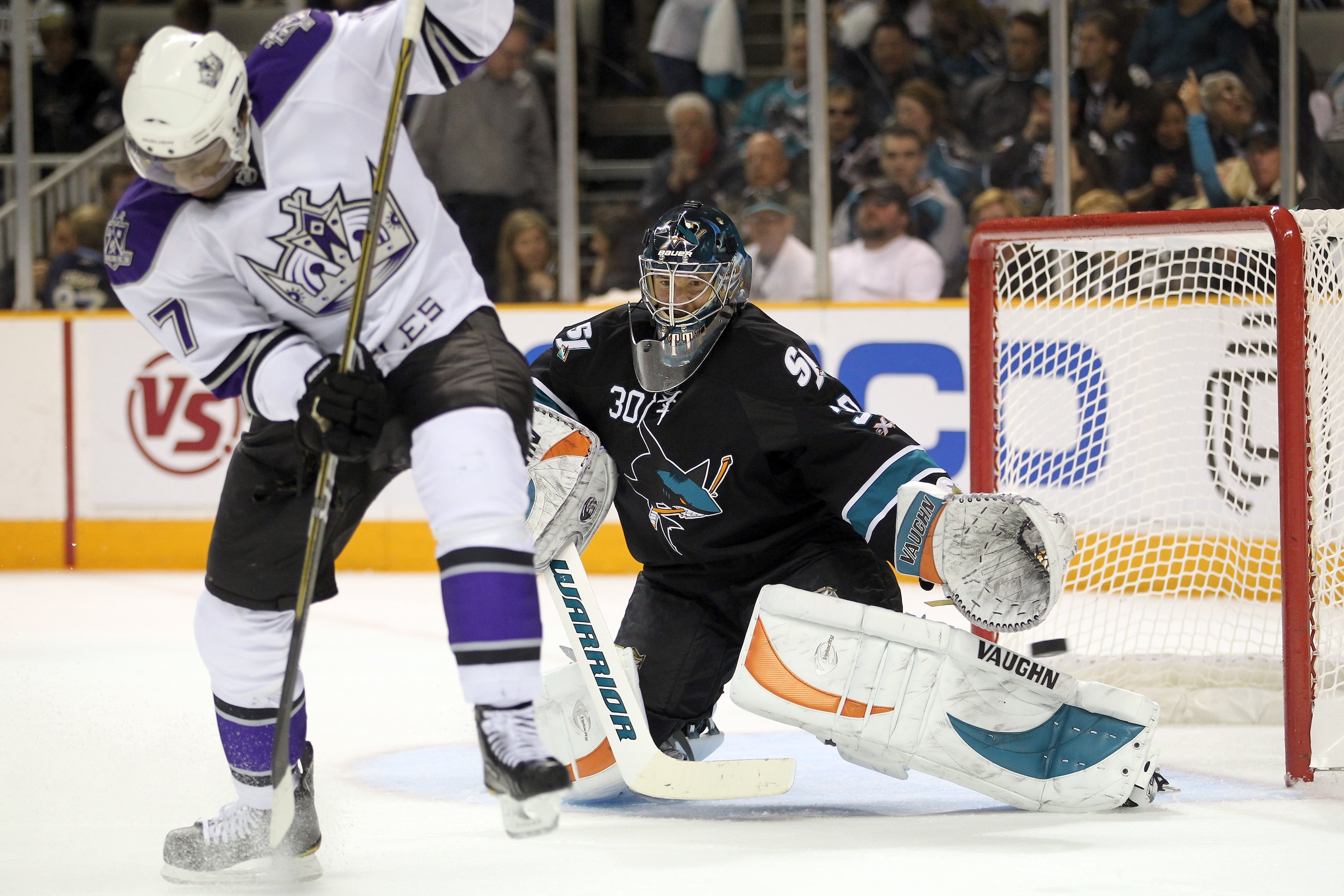 SAN JOSE, CA - APRIL 23: Wayne Simmonds #17 of the Los Angeles Kings tries to put a shot past goalie Antero Niittymaki #30 of the San Jose Sharks in game five of the Western Conference Quarterfinals during the 2011 NHL Stanley Cup Playoffs at HP Pavilion SAN JOSE, CA - APRIL 23: Wayne Simmonds #17 of the Los Angeles Kings tries to put a shot past goalie Antero Niittymaki #30 of the San Jose Sharks in game five of the Western Conference Quarterfinals during the 2011 NHL Stanley Cup Playoffs at HP Pavilion