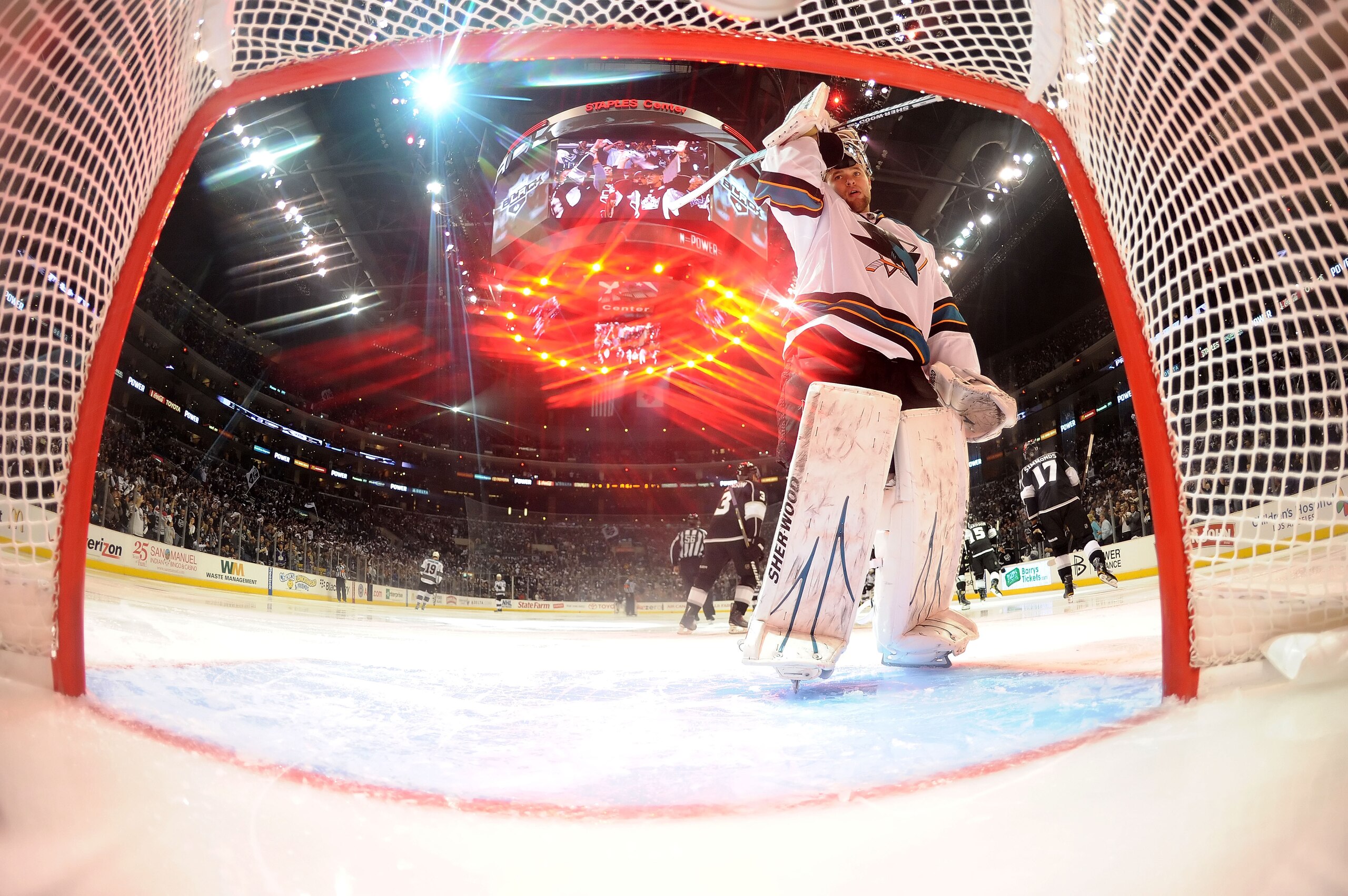 LOS ANGELES, CA - APRIL 19: Antti Niemi #31 of the San Jose Sharks reacts after allowing a goal by the Los Angeles Kings in the second period of game three of the Western Conference Quarterfinals during the 2011 NHL Stanley Cup Playoffs at Staples Center LOS ANGELES, CA - APRIL 19: Antti Niemi #31 of the San Jose Sharks reacts after allowing a goal by the Los Angeles Kings in the second period of game three of the Western Conference Quarterfinals during the 2011 NHL Stanley Cup Playoffs at Staples Center