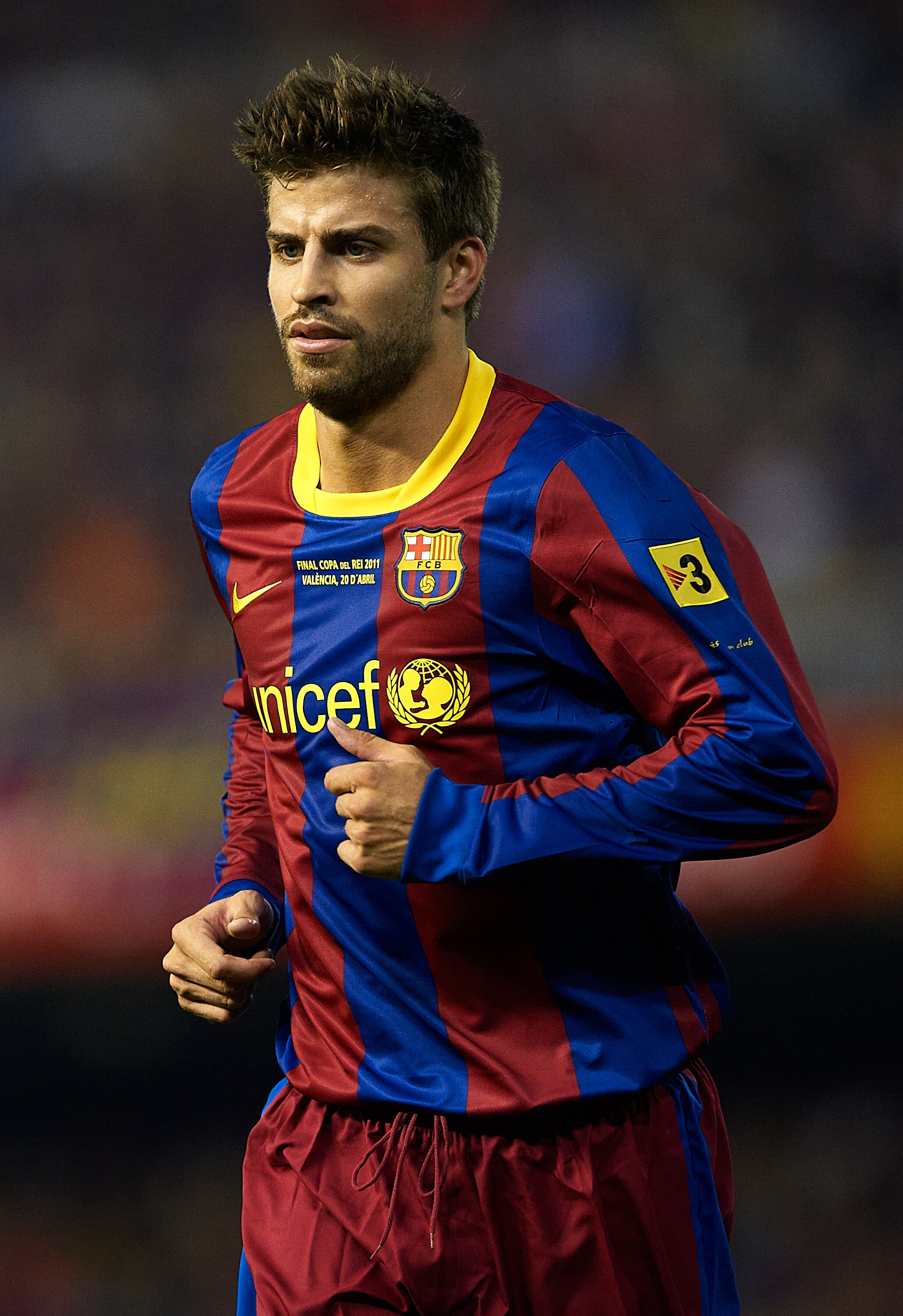 VALENCIA, BARCELONA - APRIL 20:  Gerard Pique of Barcelona looks on during the Copa del Rey final match between Real Madrid and Barcelona at Estadio Mestalla on April 20, 2011 in Valencia, Spain. Real Madrid won 1-0.  (Photo by Manuel Queimadelos Alonso/G