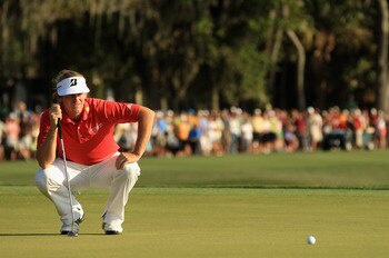 HILTON HEAD ISLAND, SC - APRIL 24:  Brandt Snedeker lines up a putt on the 18th hole during the final round of The Heritage at Harbour Town Golf Links on April 24, 2011 in Hilton Head Island, South Carolina.  (Photo by Streeter Lecka/Getty Images)