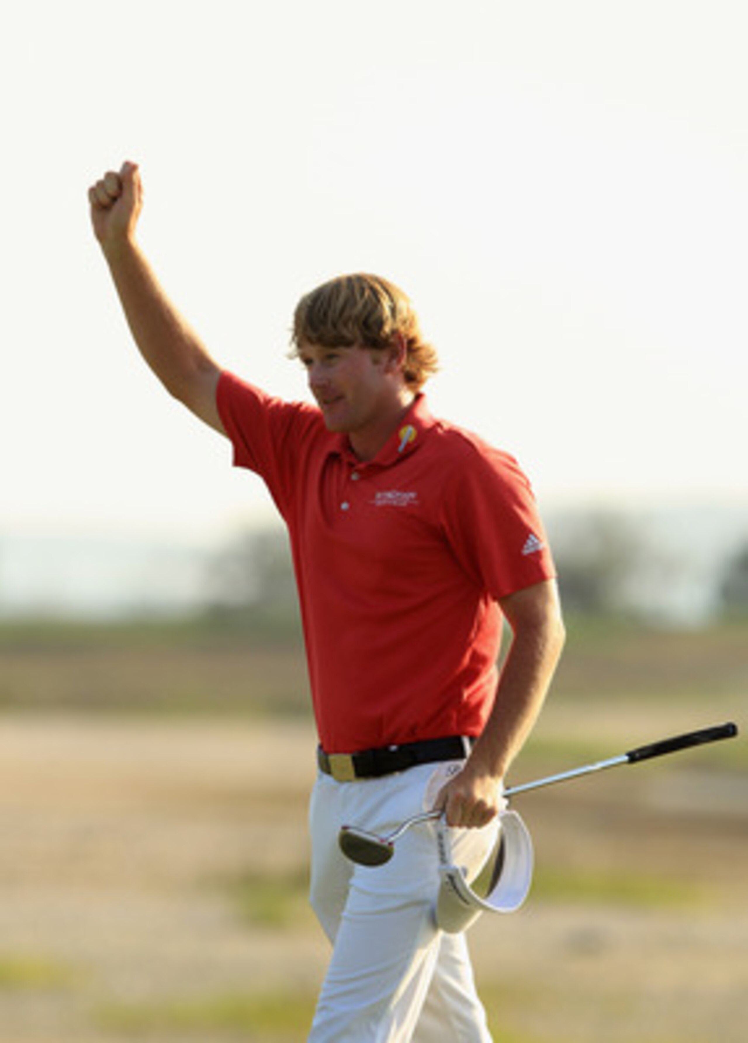 HILTON HEAD ISLAND, SC - APRIL 24:  Brandt Snedeker celebrates after defeating Luke Donald in a playoff on the 18th hole during the final round of The Heritage at Harbour Town Golf Links on April 24, 2011 in Hilton Head Island, South Carolina.  (Photo by