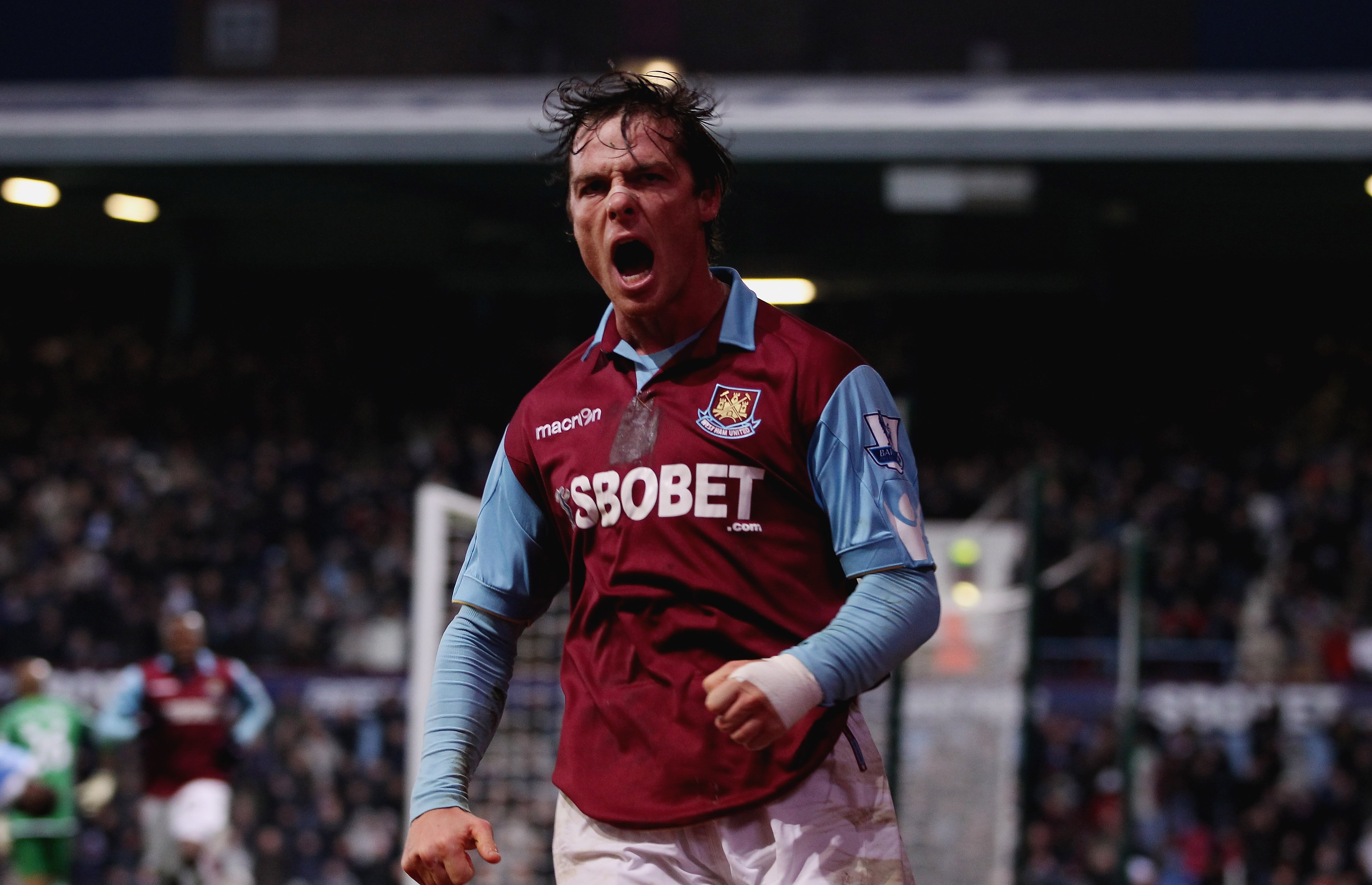 LONDON, ENGLAND - NOVEMBER 27:  Scott Parker of West Ham celebrates after scoring their third goal goal during the Barclays Premier League match between West Ham United and Wigan Athletic at Boleyn Ground on November 27, 2010 in London, England.  (Photo b