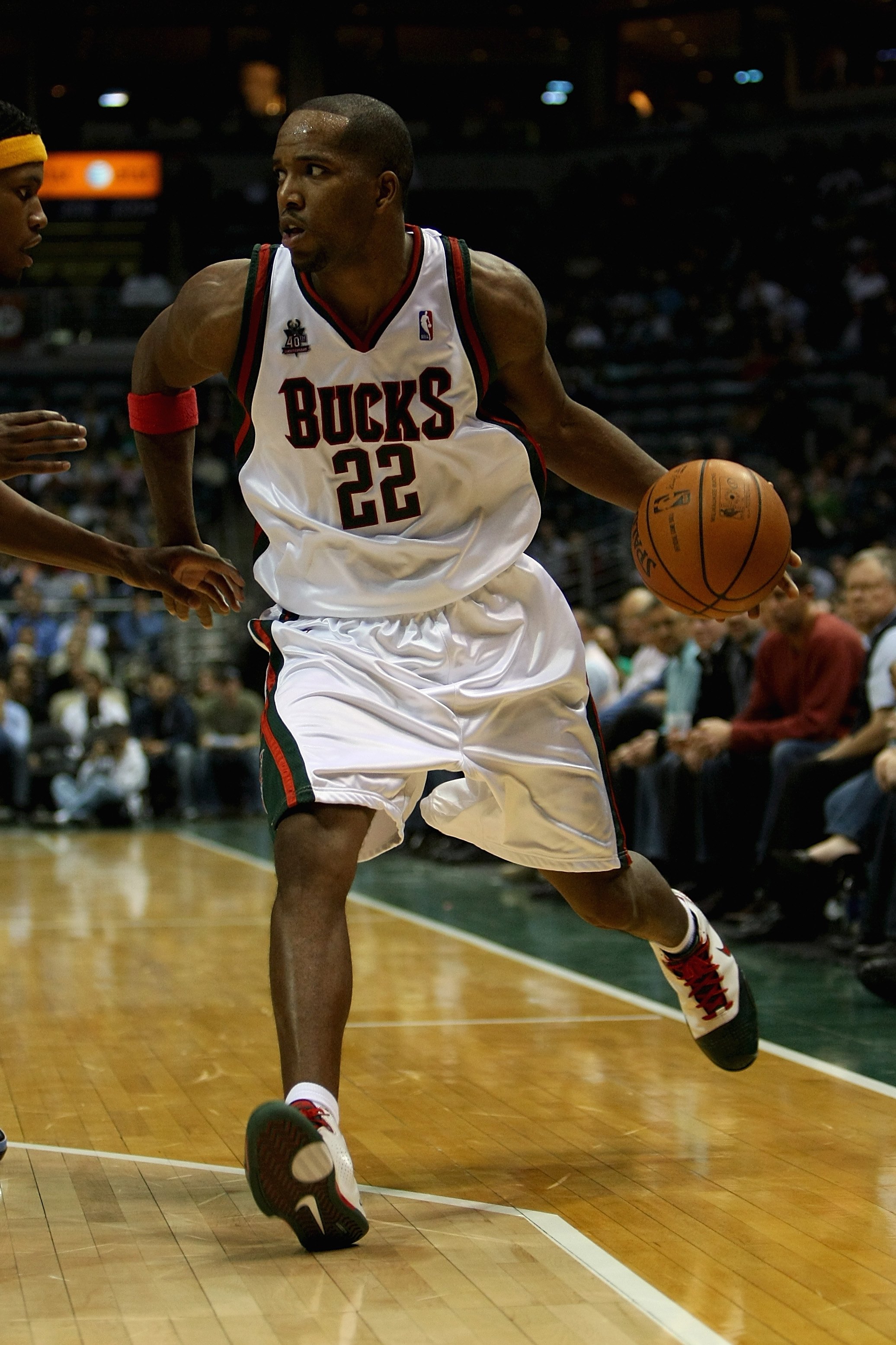 MILWAUKEE - NOVEMBER 14: Michael Redd #22 of the Milwaukee Bucks drives to the basket during the game against the Memphis Grizzlies on November 14, 2007 at the Bradley Center in Milwaukee, Wisconsin.  The Bucks won 102-99.  NOTE TO USER: User expressly ac